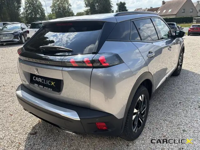 Peugeot 2008 view 5