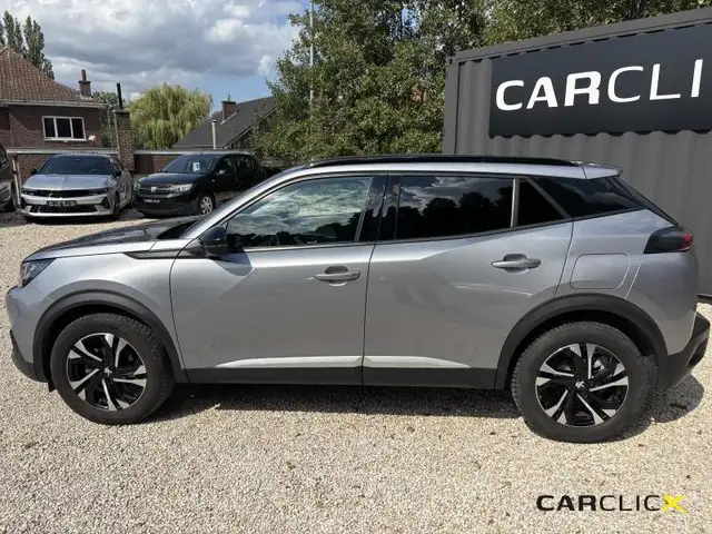 Peugeot 2008 view 2