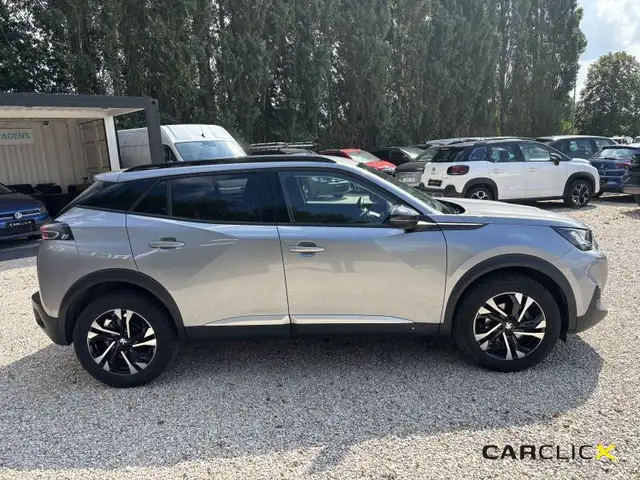 Peugeot 2008 view 6