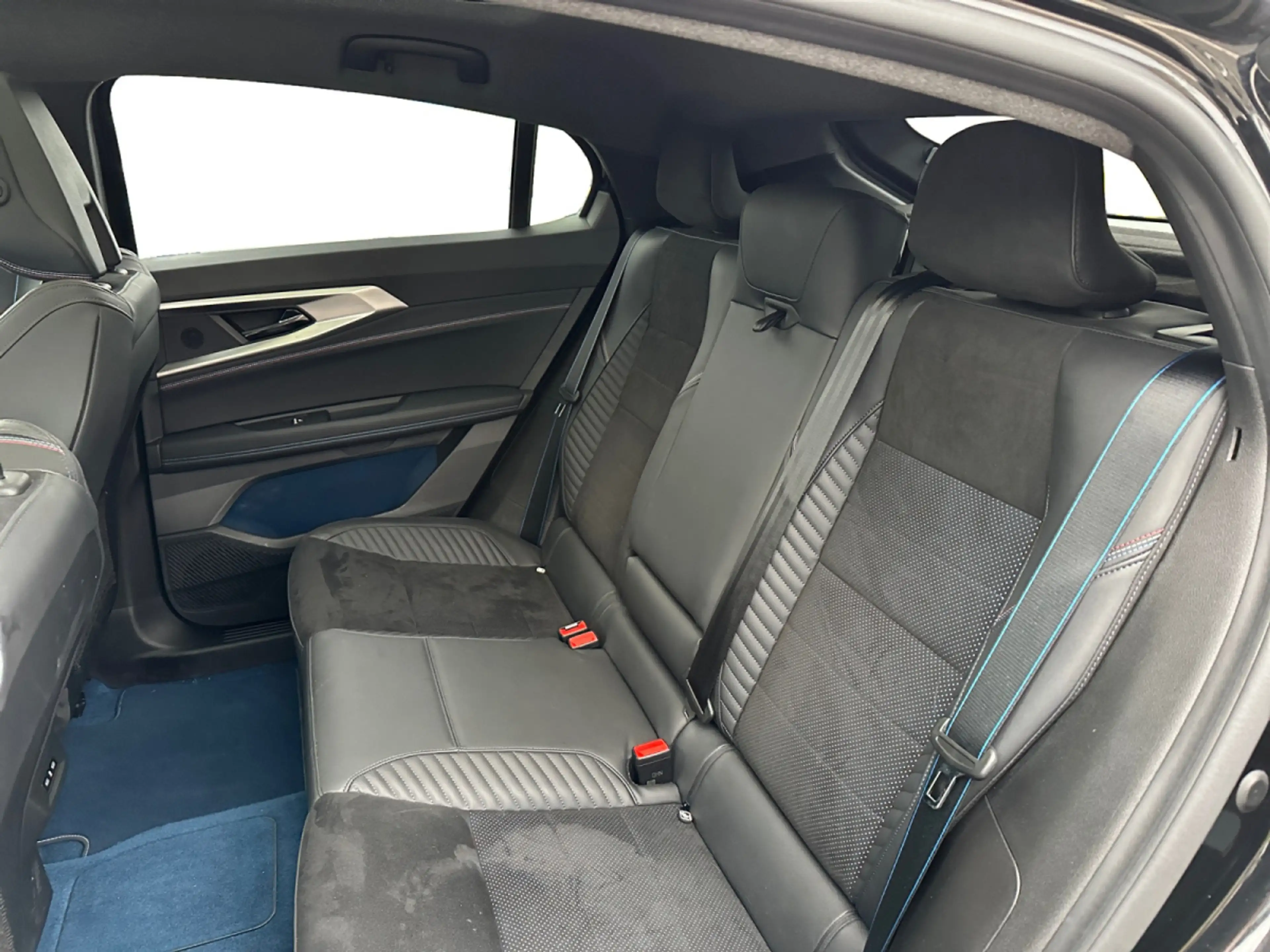 Renault Rafale 1.2 E-Tech atelier Alpine E-Tech 4x4 plug-in hybri — photo 9