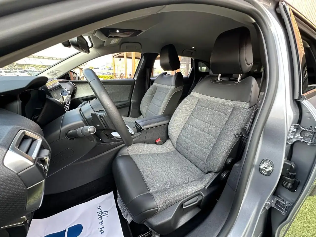 Citroen C5 X PureTech 130 S&S EAT8 Shine - 18000km - UNIPROP 8