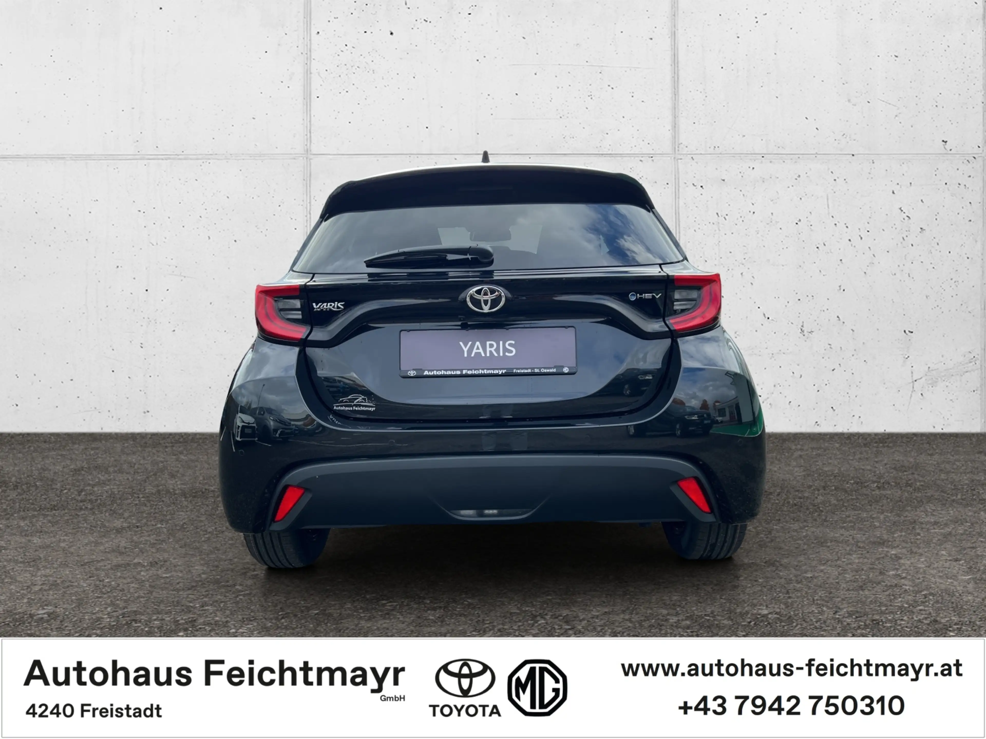 Toyota Yaris 1,5 Hybrid Ac. Dr. Safety-P. Comfort-P. 5t. — photo 6