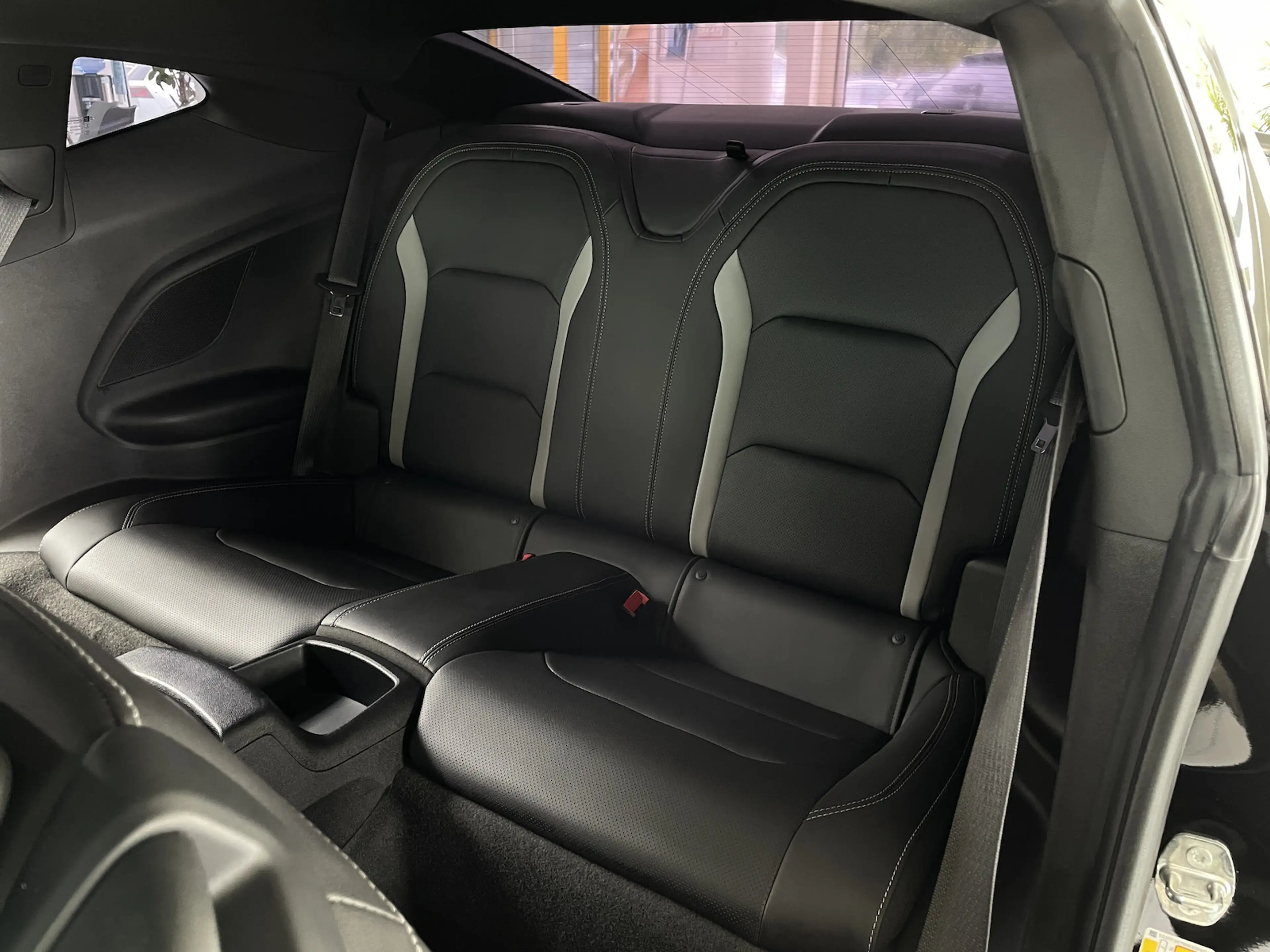 Chevrolet Camaro SS 6.2 V8 Aut. Recaro CAM Head Up LED — photo 14