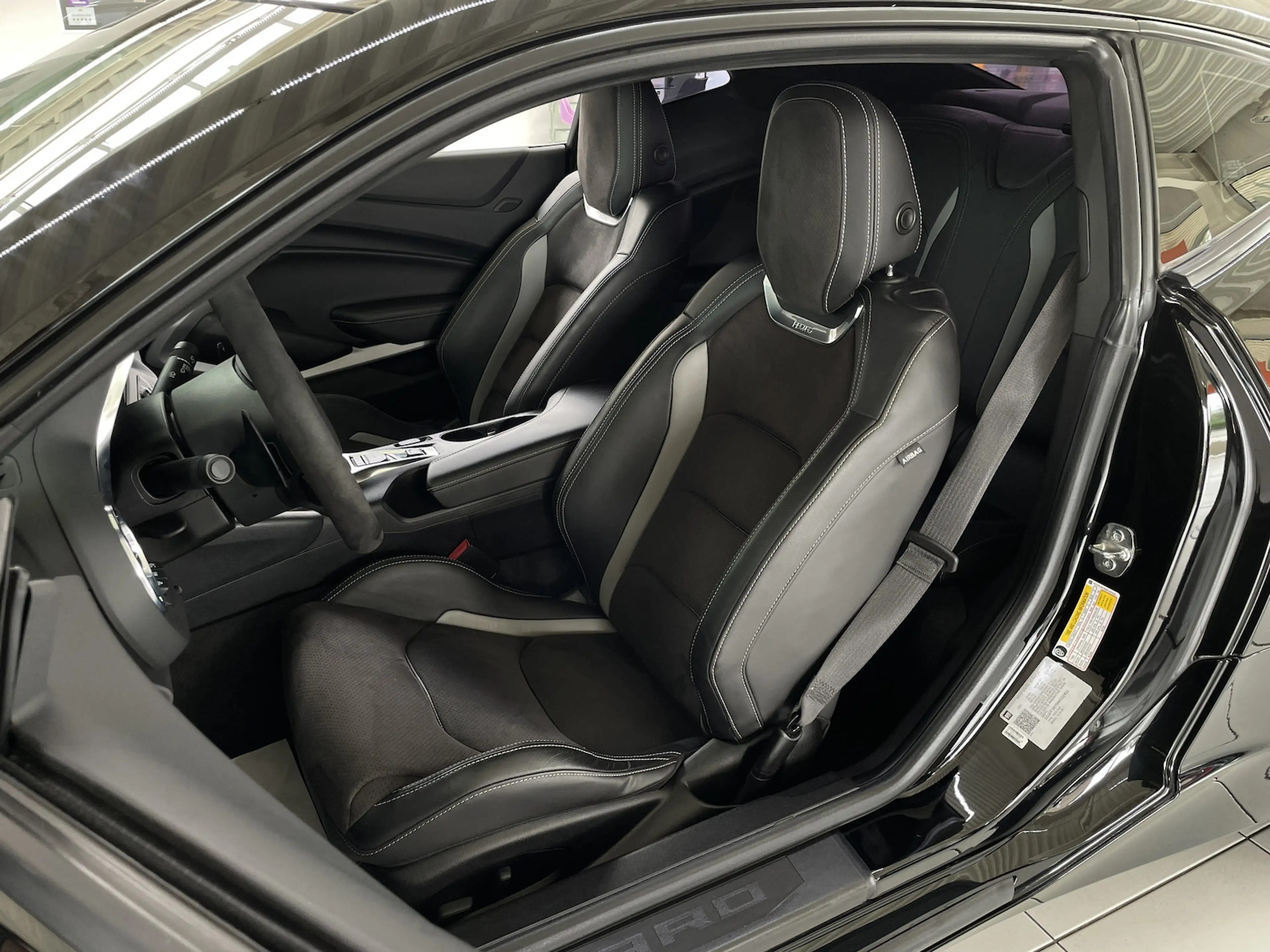 Chevrolet Camaro SS 6.2 V8 Aut. Recaro CAM Head Up LED — photo 10