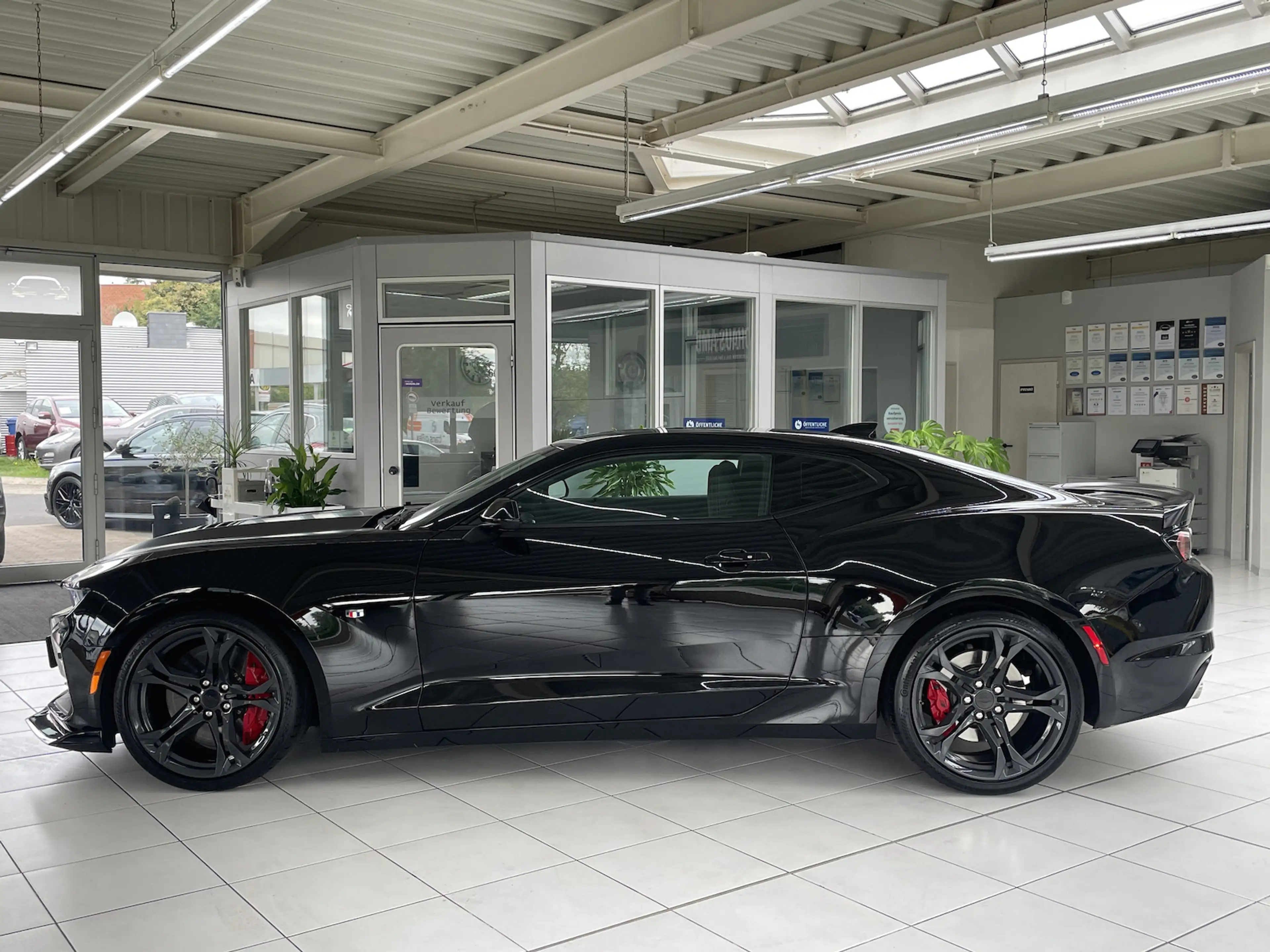 Chevrolet Camaro SS 6.2 V8 Aut. Recaro CAM Head Up LED — photo 5