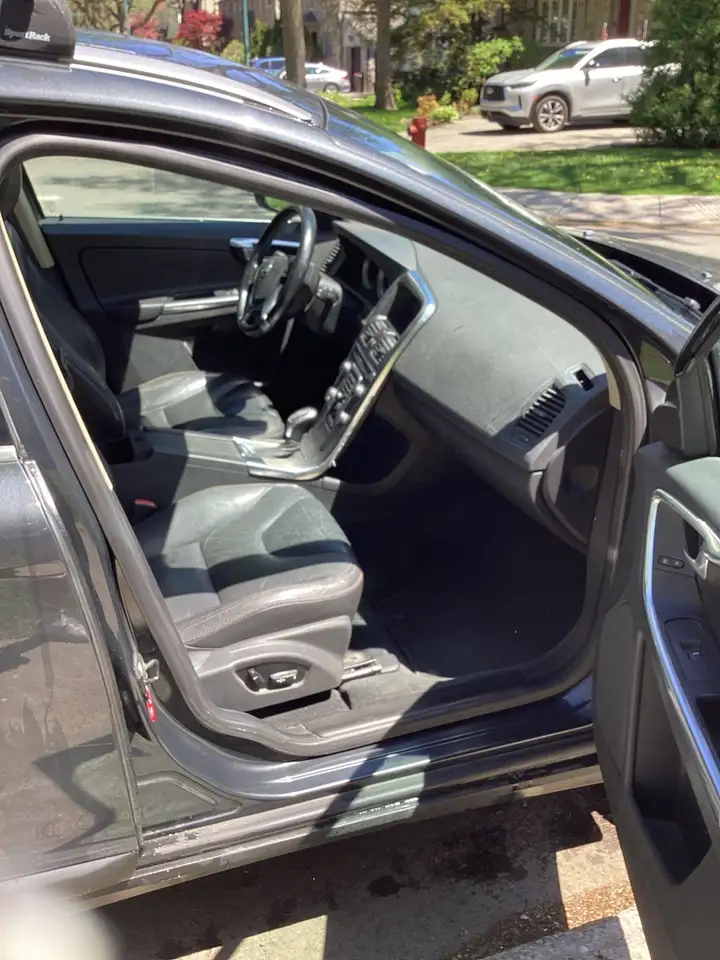 Volvo XC60 снимка Volvo XC60