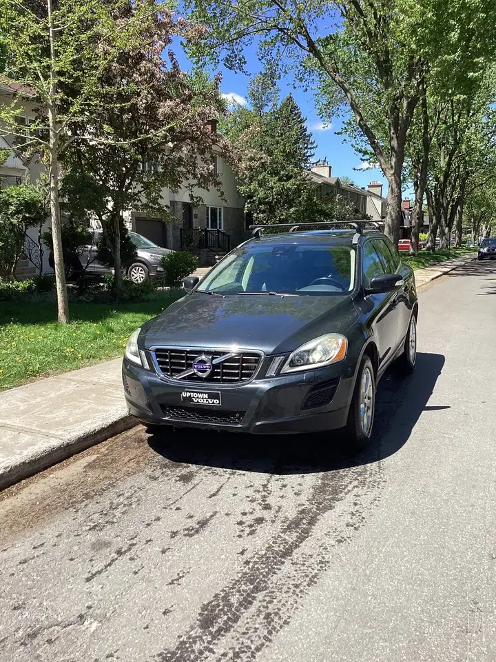 Volvo XC60 снимка Volvo XC60