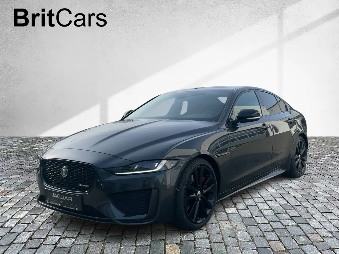 Jaguar XE D200 R-Dynamic SE *AHK*PANO*Black-Pack SpurH Grigio - 2