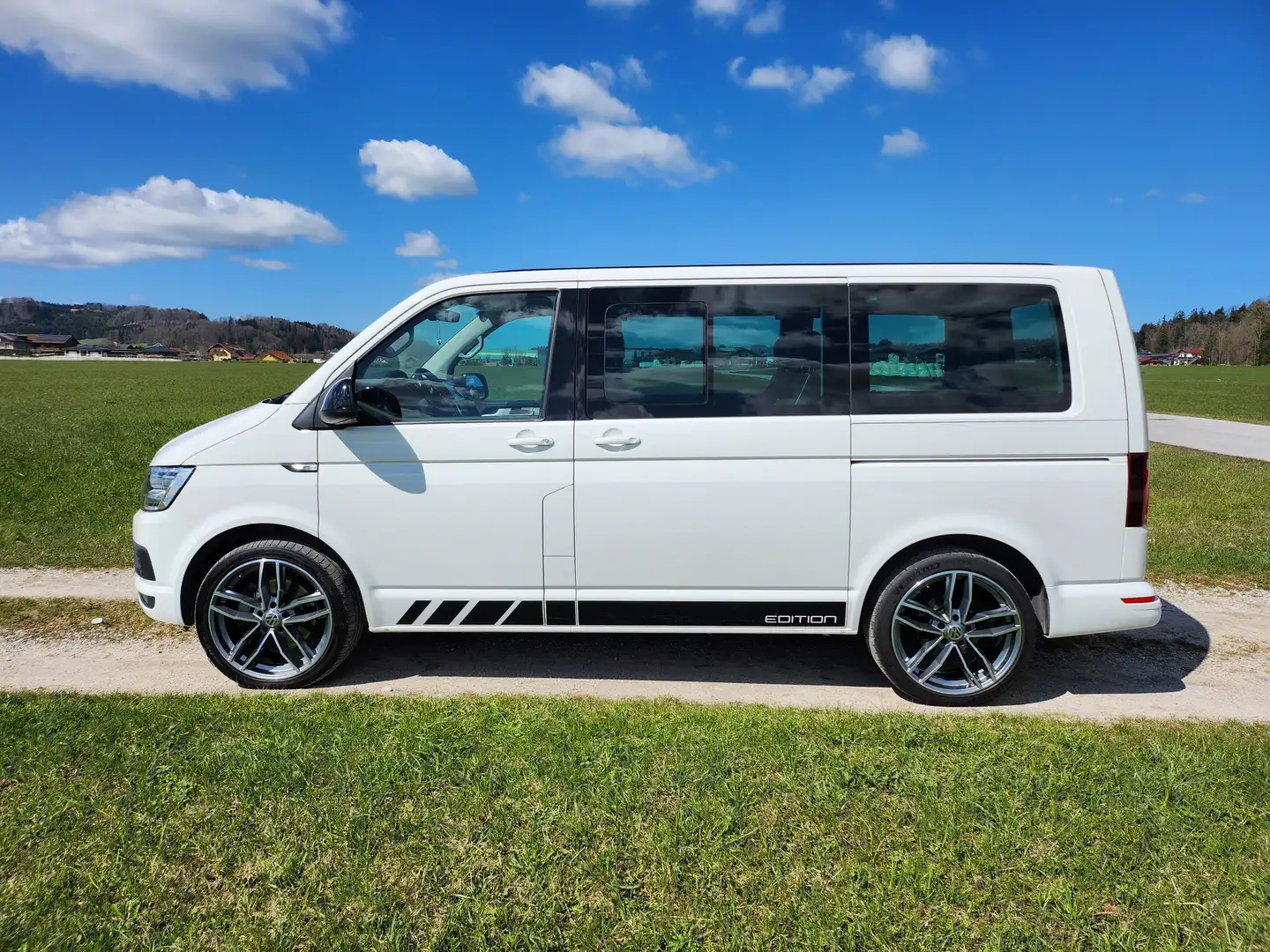 Volkswagen T6 Multivan Multivan Edition 2,0 TDI DSG Edition Weiß - 1
