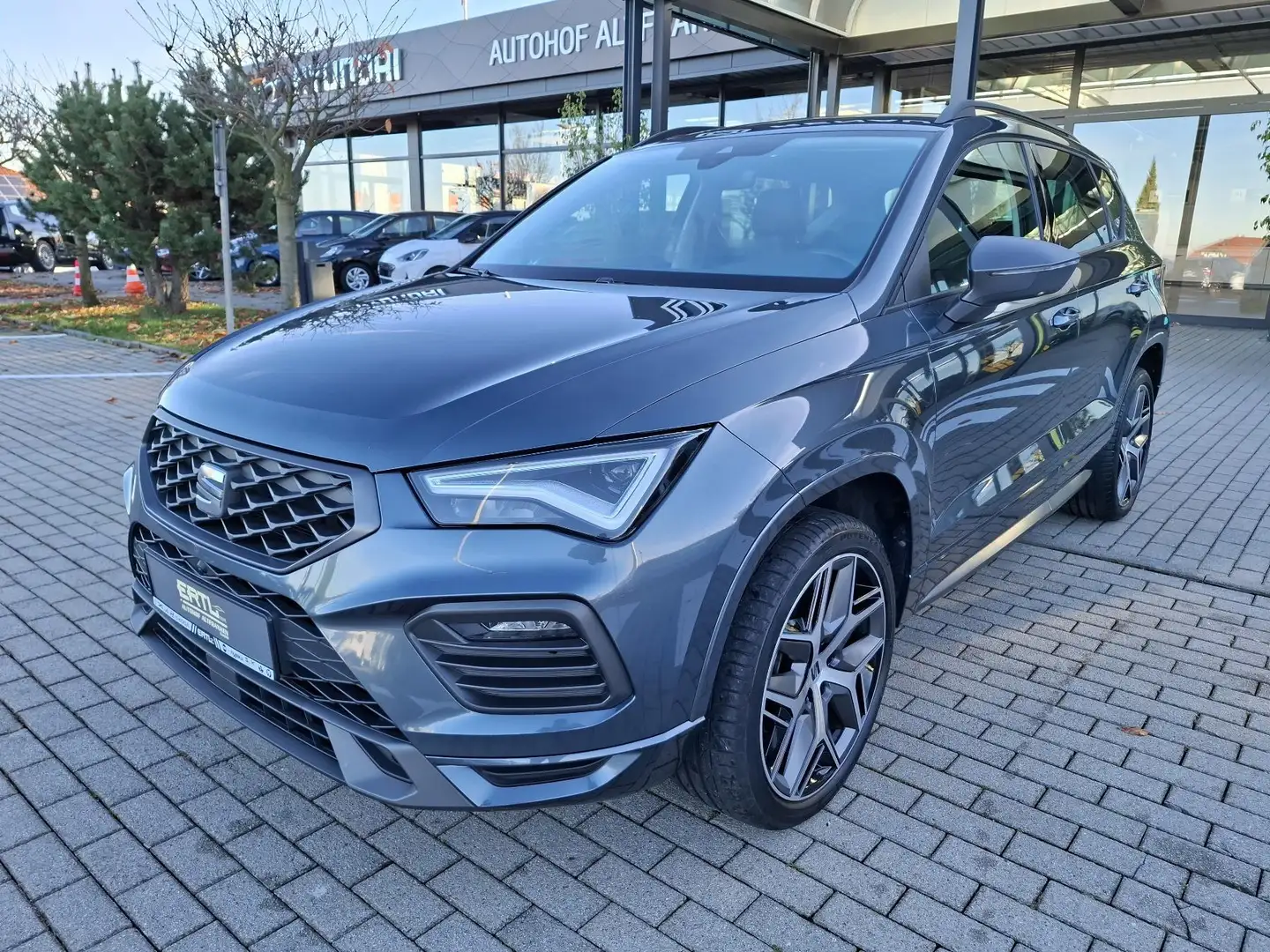 SEAT Ateca FR 1.5 TSI ACT 7-Gang-DSG 110KW (150 PS) Grau - 1