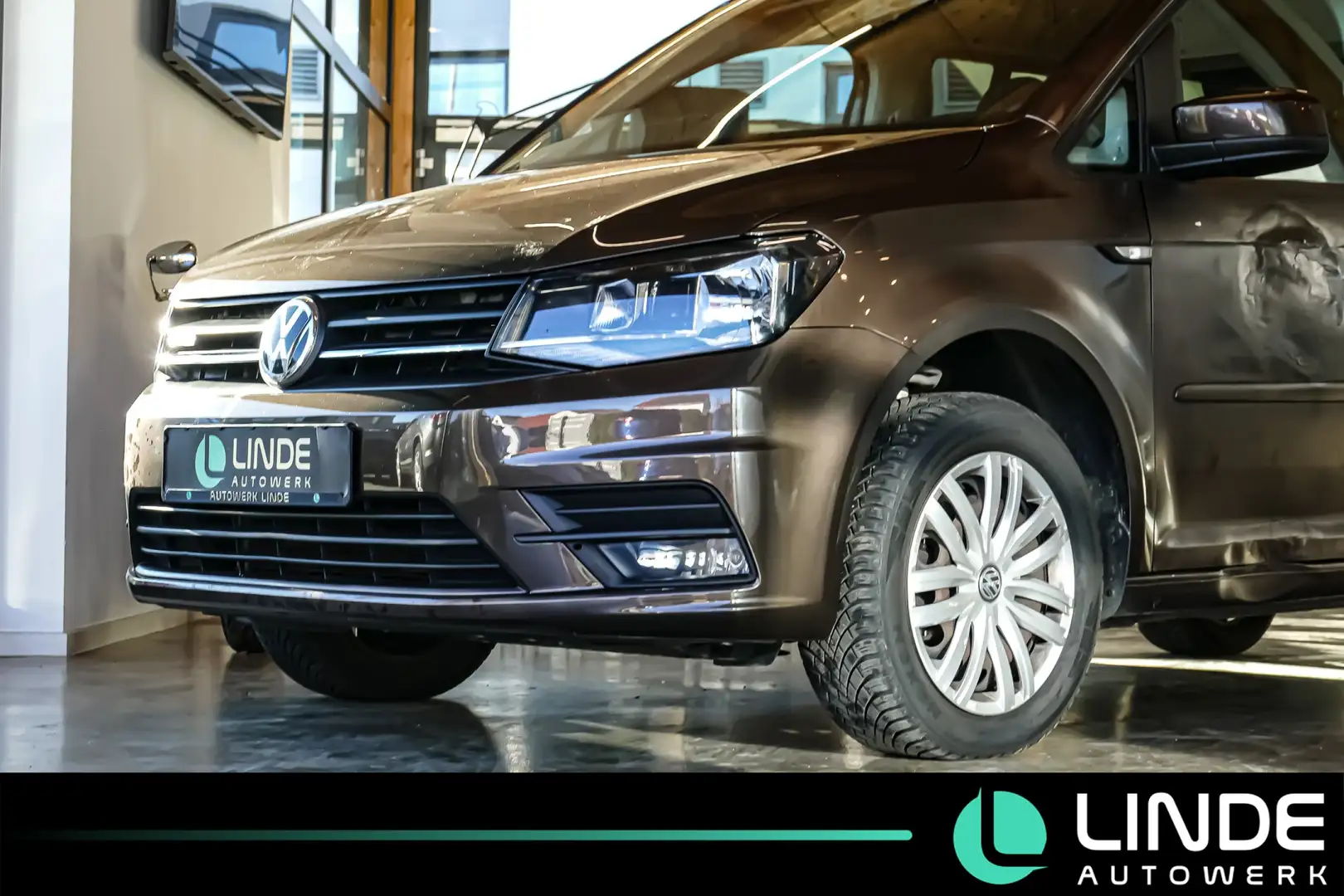 Volkswagen Caddy Maxi Trendline 4Motion |7-SITZE|PDC|TEMPO. Braun - 2