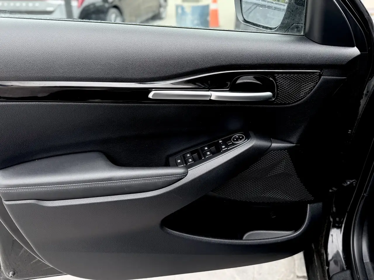 Kia Seltos снимка Kia Seltos