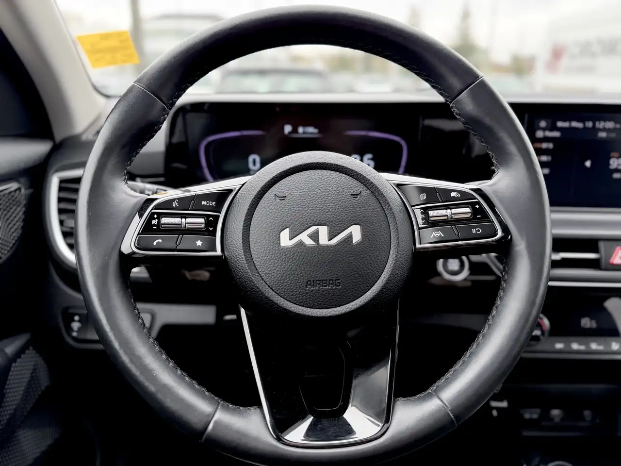 Kia Seltos снимка Kia Seltos