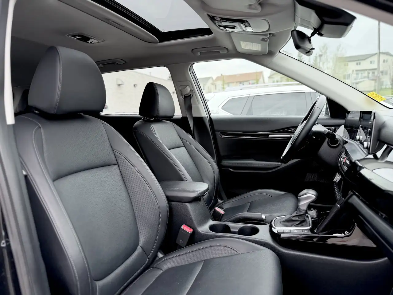 Kia Seltos снимка Kia Seltos