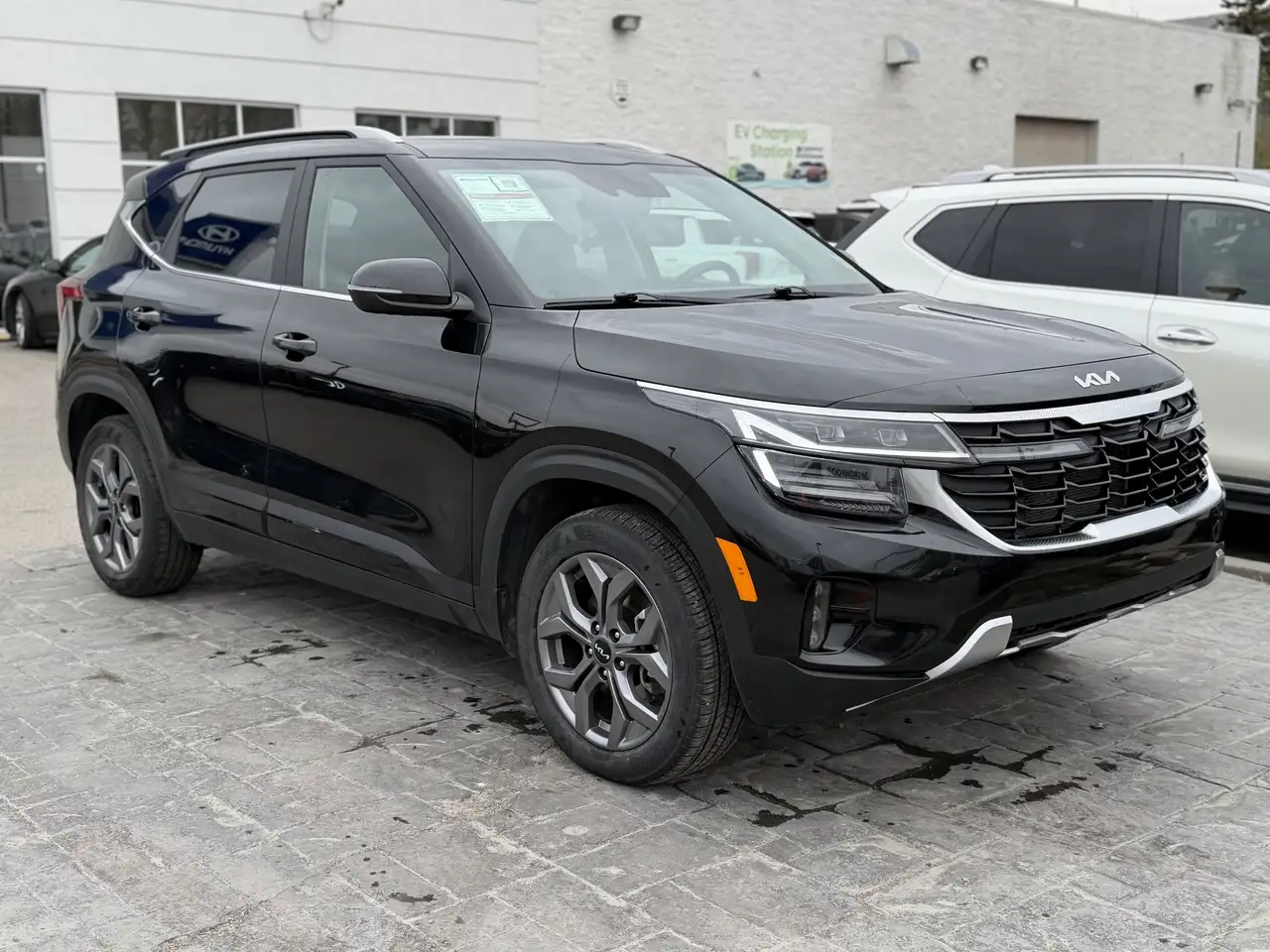 Kia Seltos снимка Kia Seltos