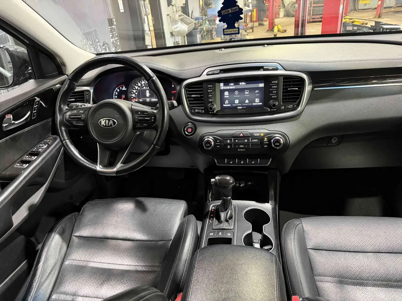 Kia Sorento снимка Kia Sorento
