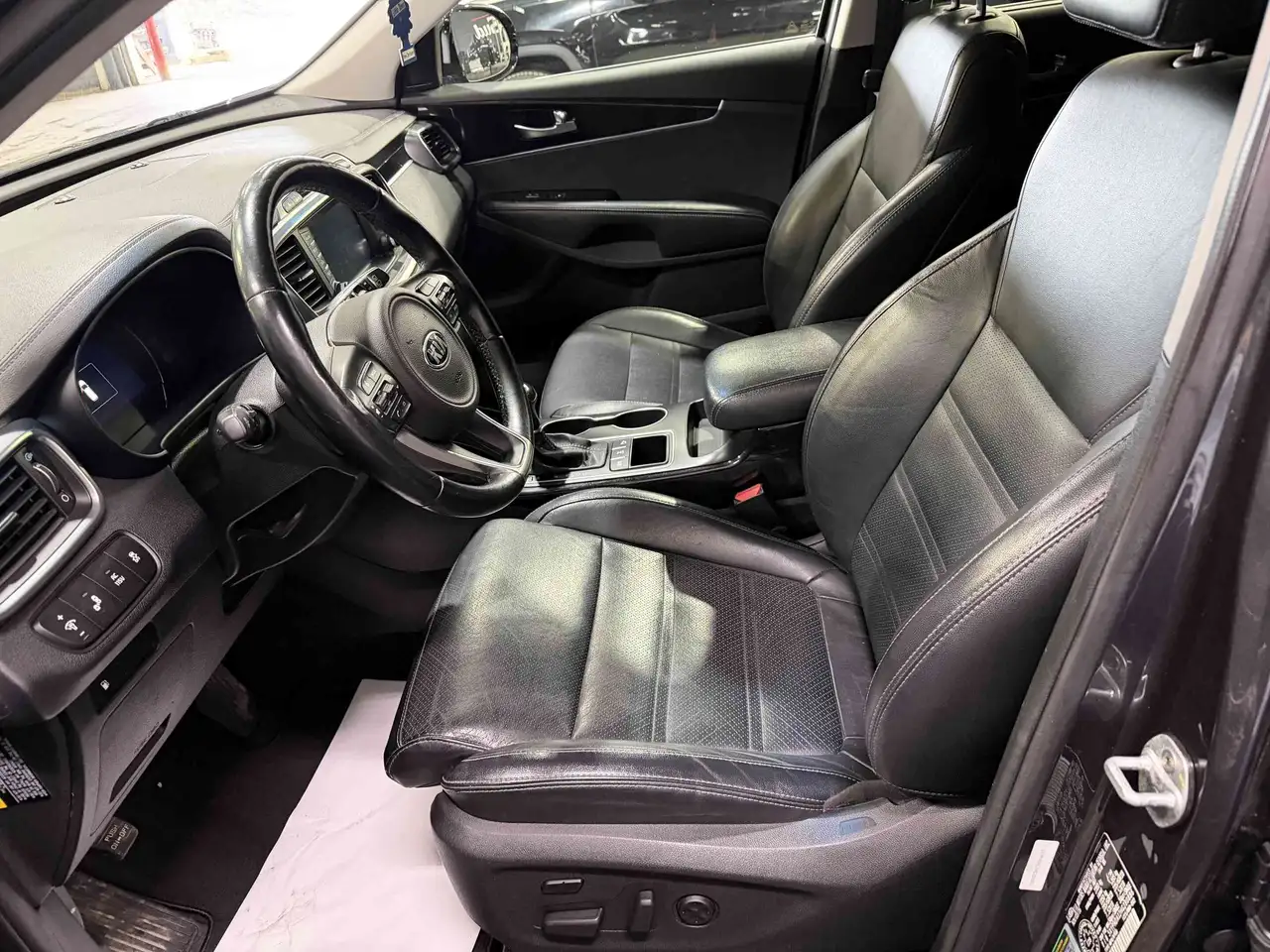 Kia Sorento снимка Kia Sorento