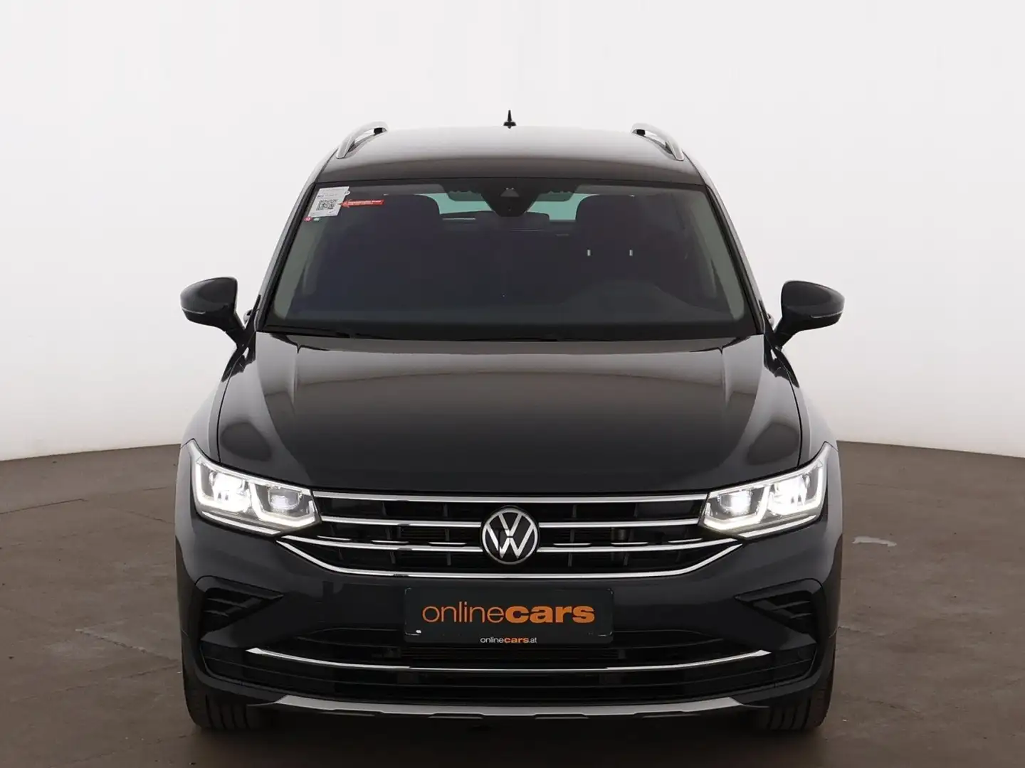 Volkswagen Tiguan 2.0 TDI Elegance Aut MATRIX HEAD-UP RADAR Grau - 2