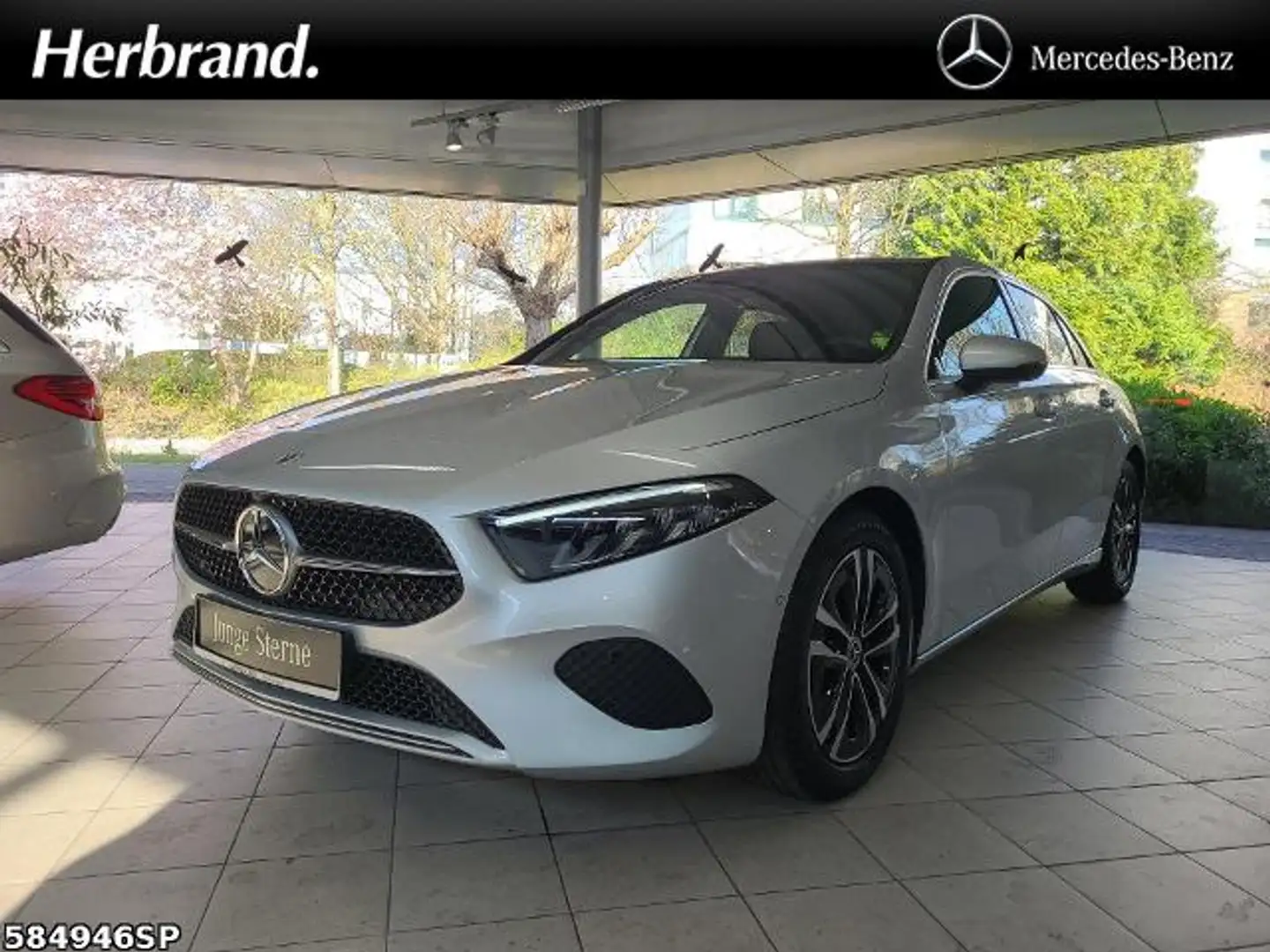 Mercedes-Benz A 180 Progressive  Panorama Spurhalte Lenkradhzg Zilver - 1