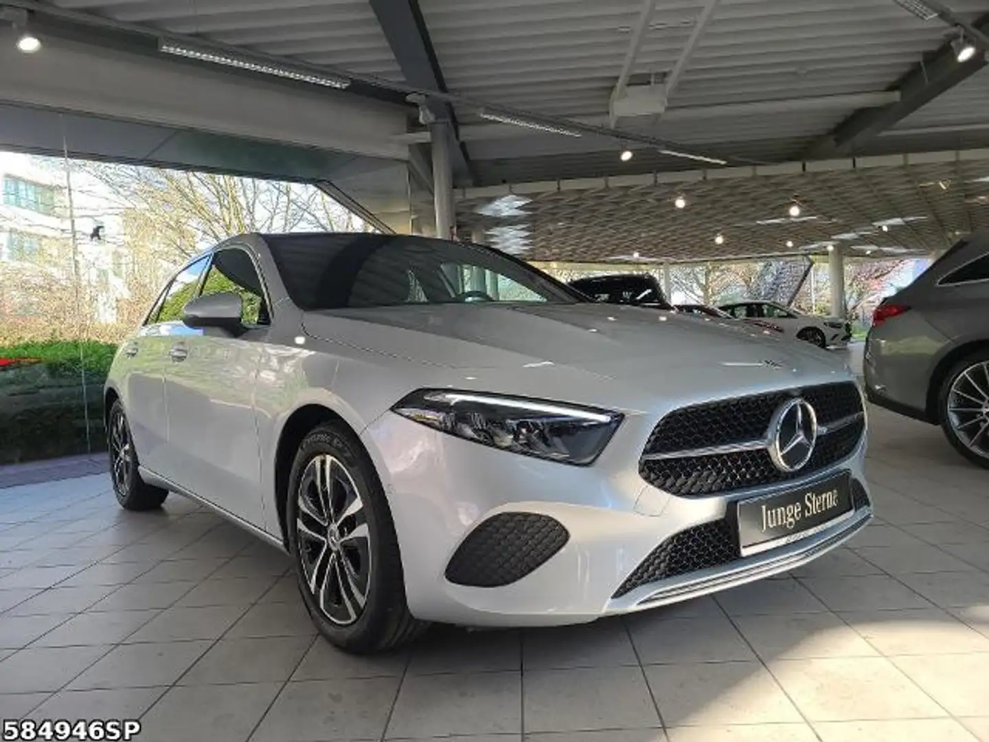 Mercedes-Benz A 180 Progressive  Panorama Spurhalte Lenkradhzg Zilver - 2