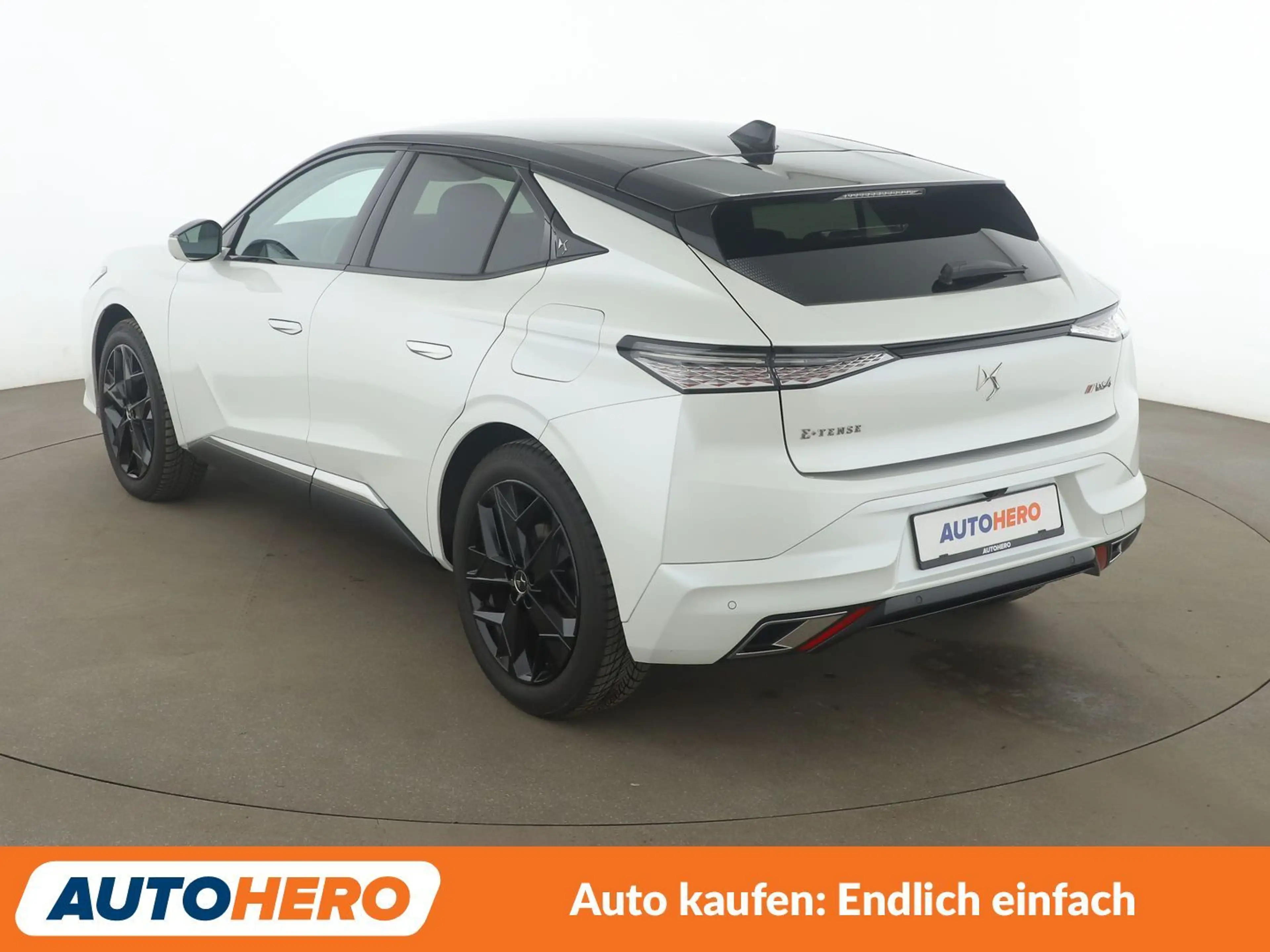 DS Automobiles DS 4 1.6 E-Tense Hybrid Performance Line+ Aut.*NAVI*CAM — photo 4