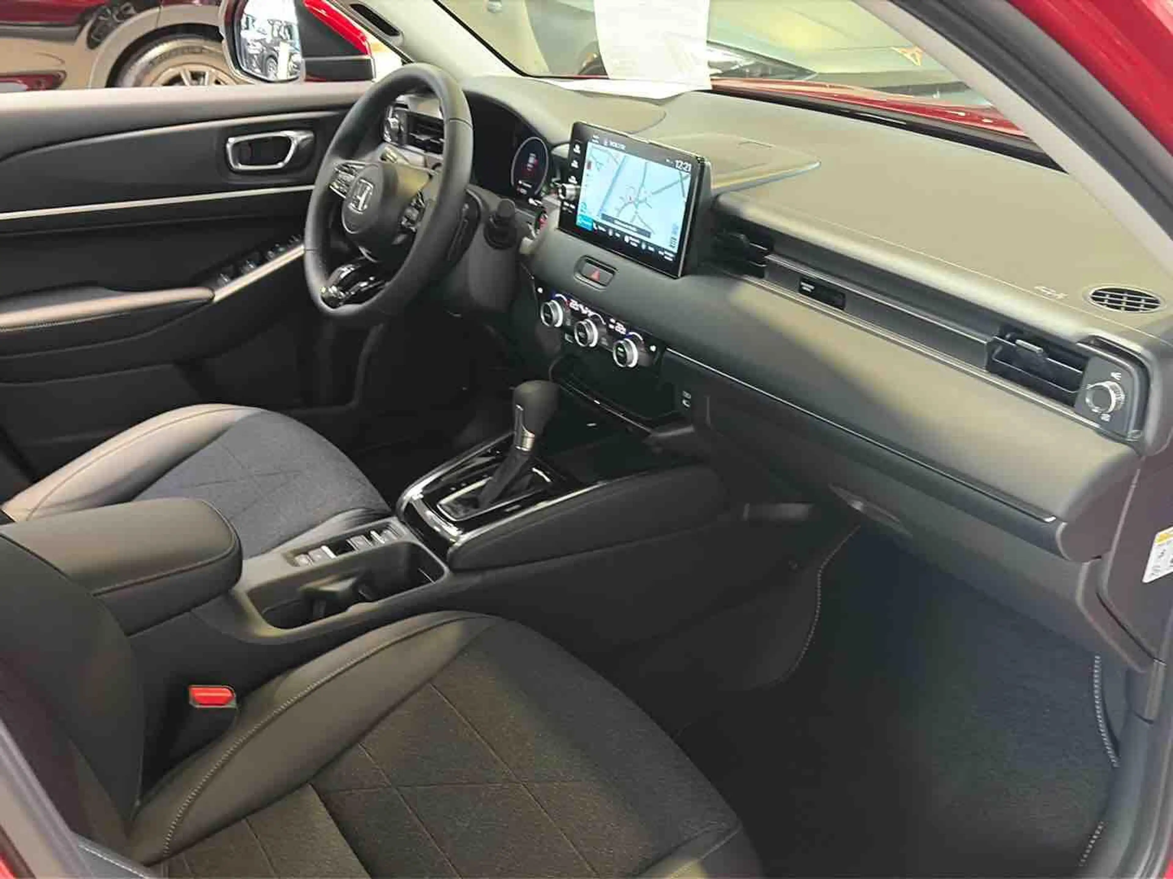 Honda HR-V Hybrid Advance LED Navi Kamera Totw. ACC 18" — photo 13