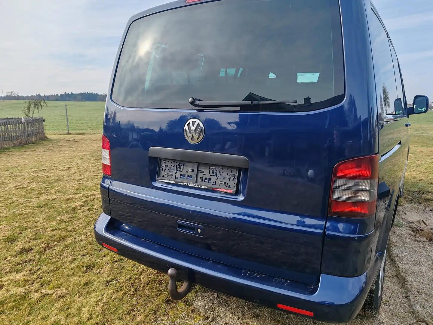 Volkswagen T5 Multivan 2.5 TDi Blau - 1