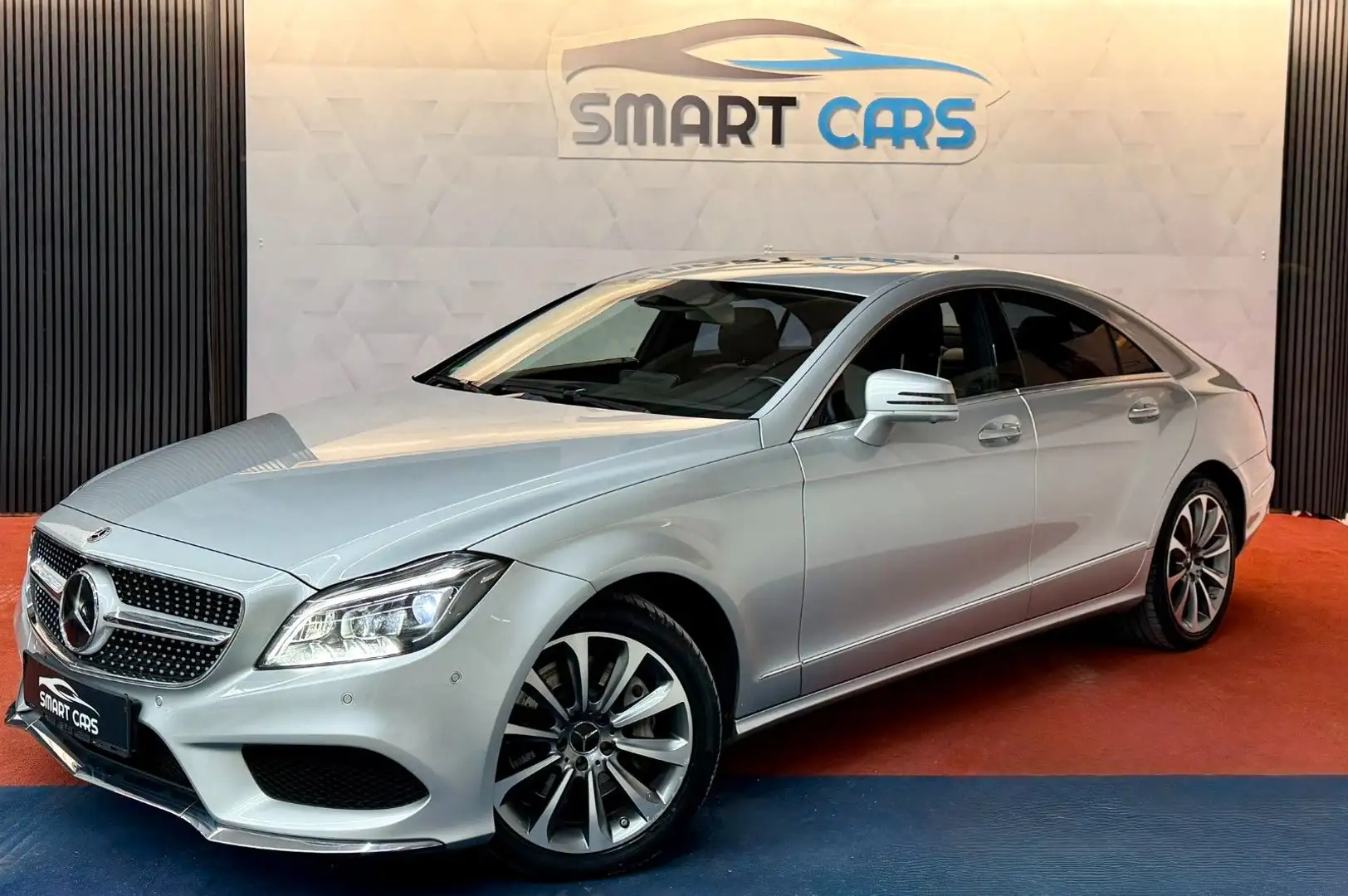 Mercedes-Benz CLS 350 BlueTec d 4Matic*Leder*Navi*Xenon*SHD* Silber - 1