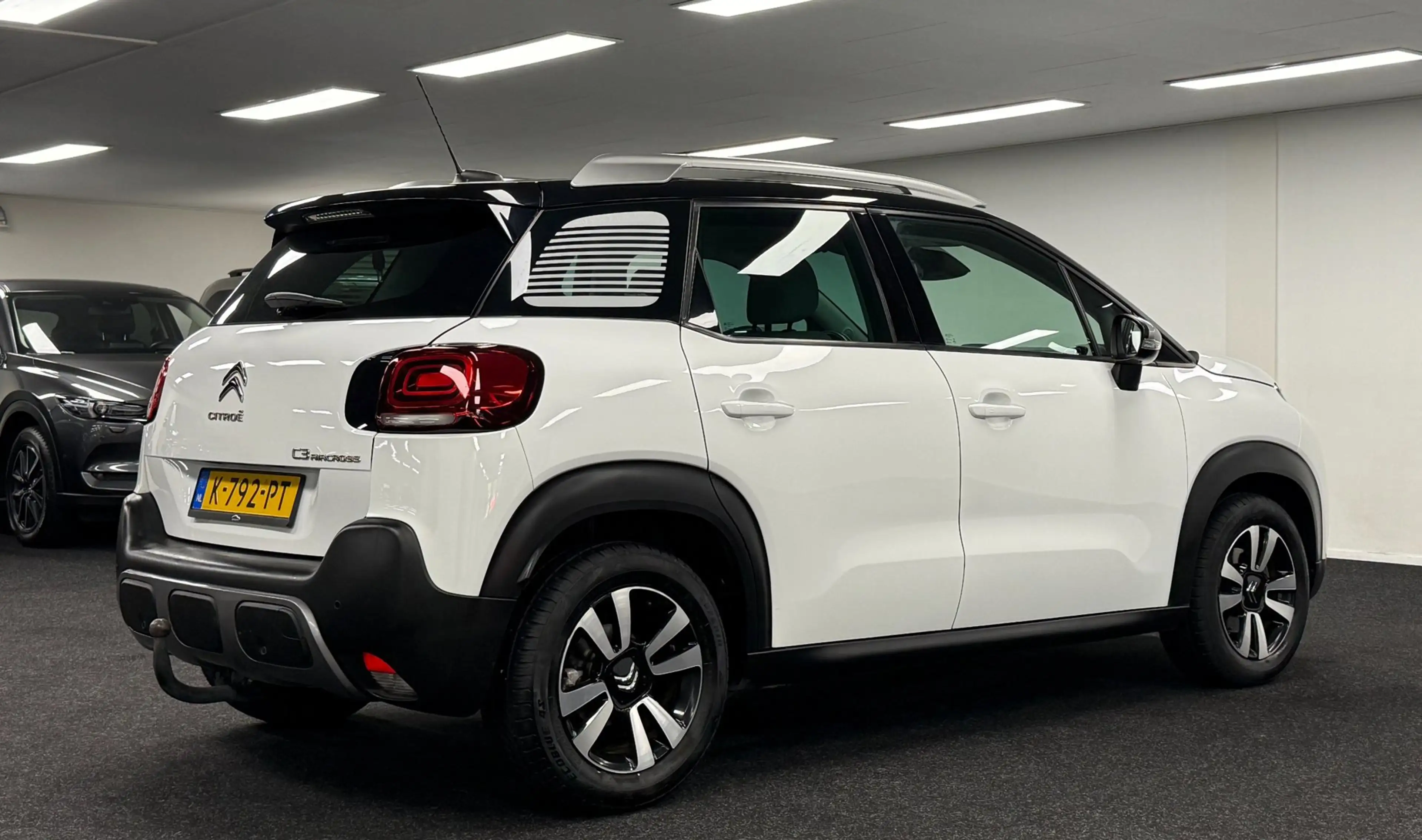 Citroen C3 Aircross 1.2 PureTech S&S Shine*NweDBriem*Trekhaak*Navi*Car — photo 9
