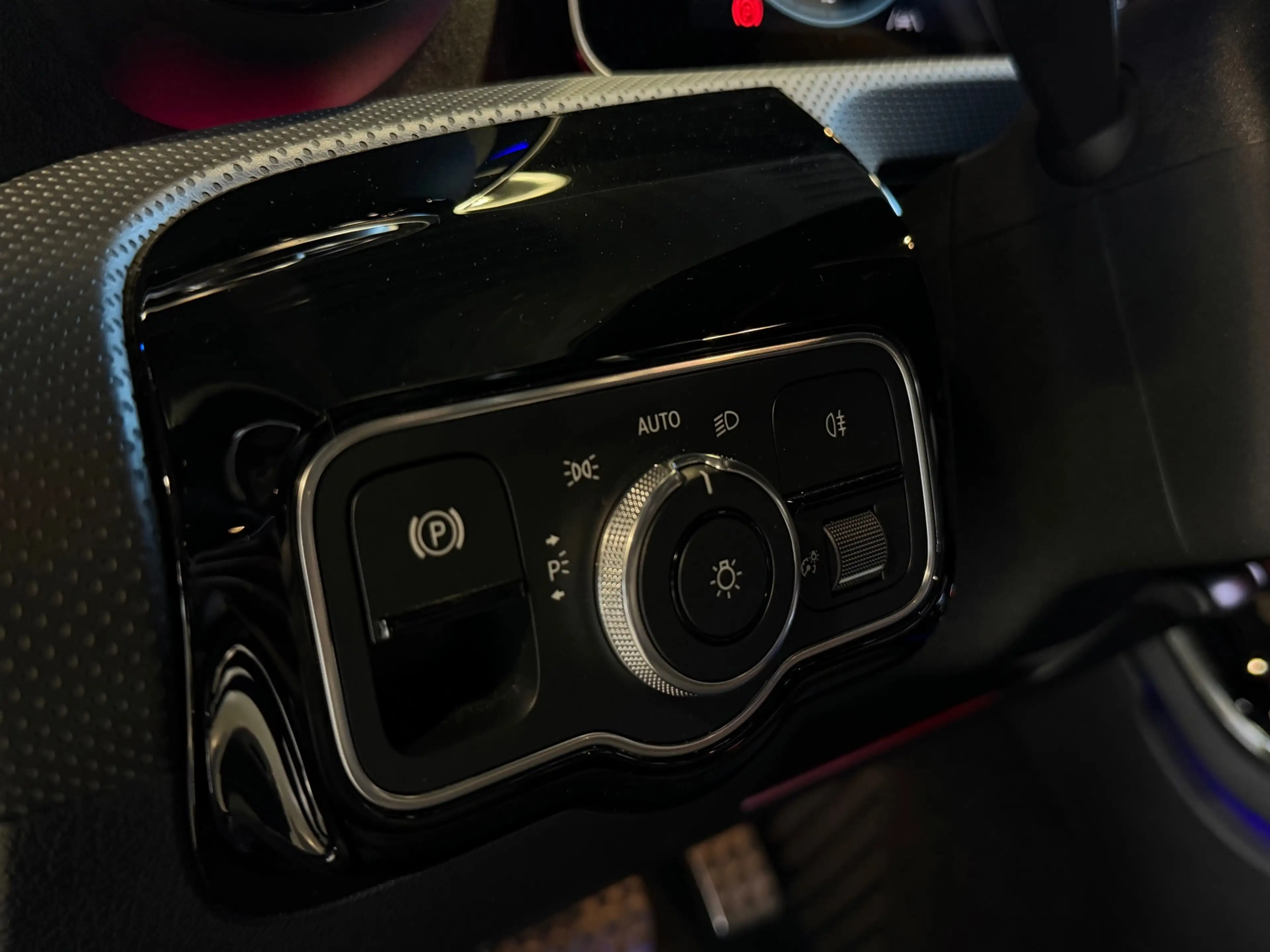 Mercedes-Benz A 250 e AMG Pano|Burmester|Memory|Sfeer|Cam|Keyl| — photo 28