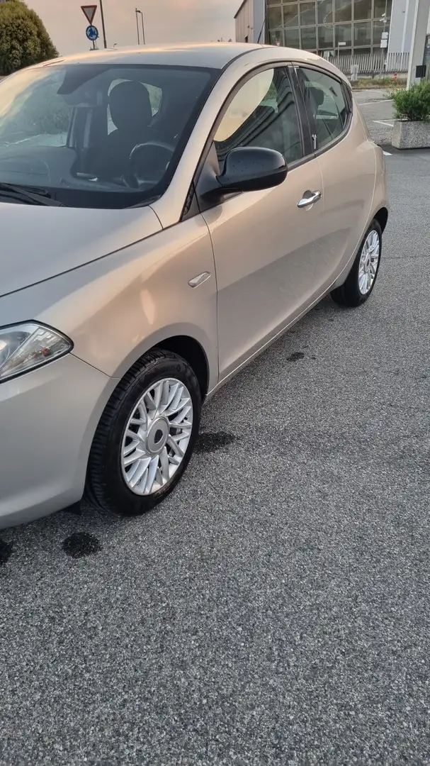 Lancia Ypsilon Ypsilon 1.3 mjt Gold s&s Beige - 1