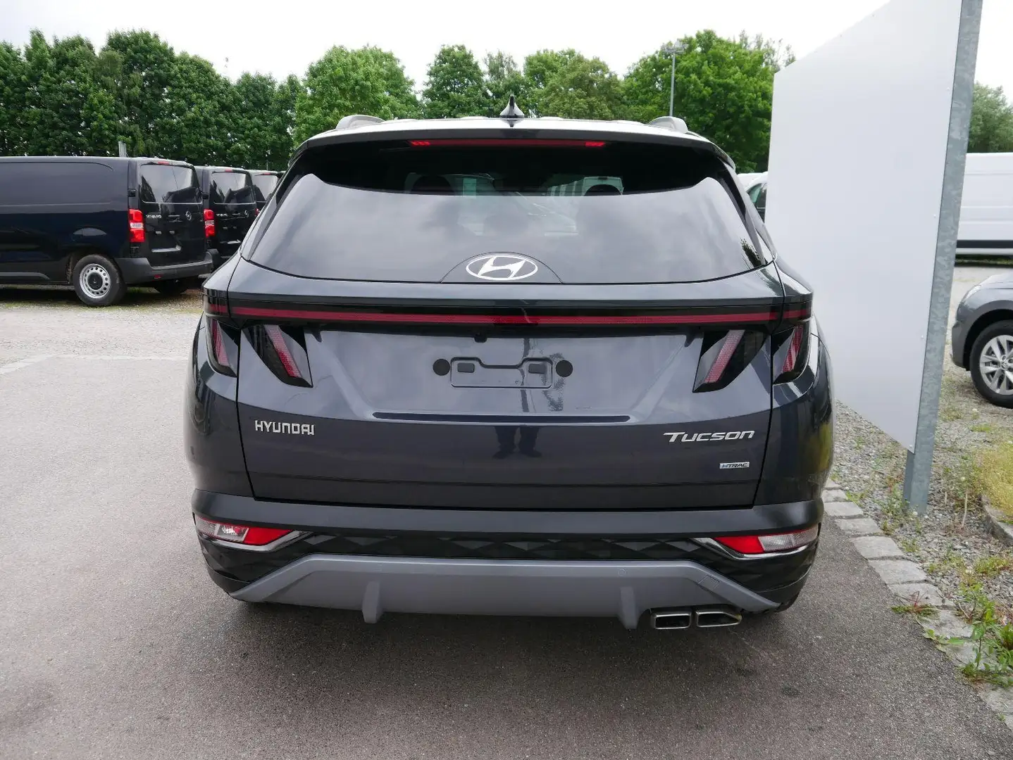 Hyundai TUCSON Trend Line PLUS 1.6 CRDi 4WD DCT *NAVI*LED*PDC*... - 2