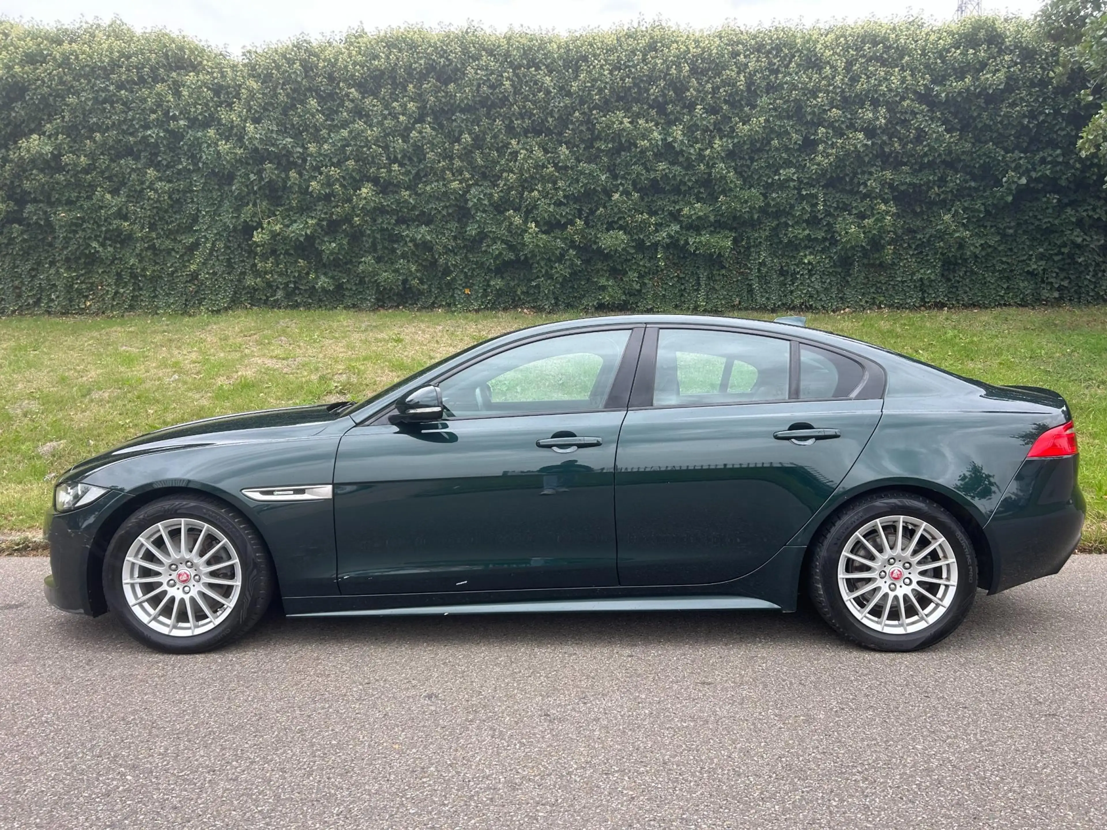 Jaguar XE 2.0 D Portfolio - Clima - Navi - Automaat — photo 5