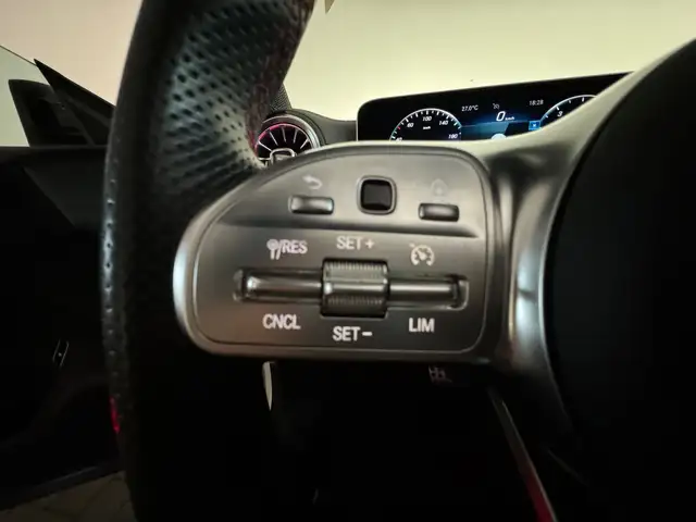 Mercedes-Benz CLA view 13