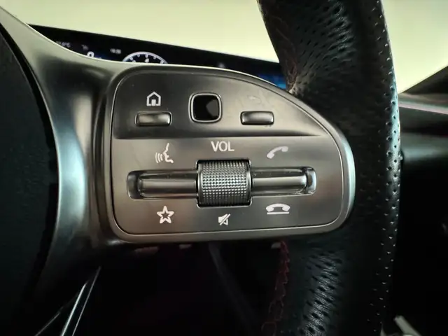 Mercedes-Benz CLA view 12