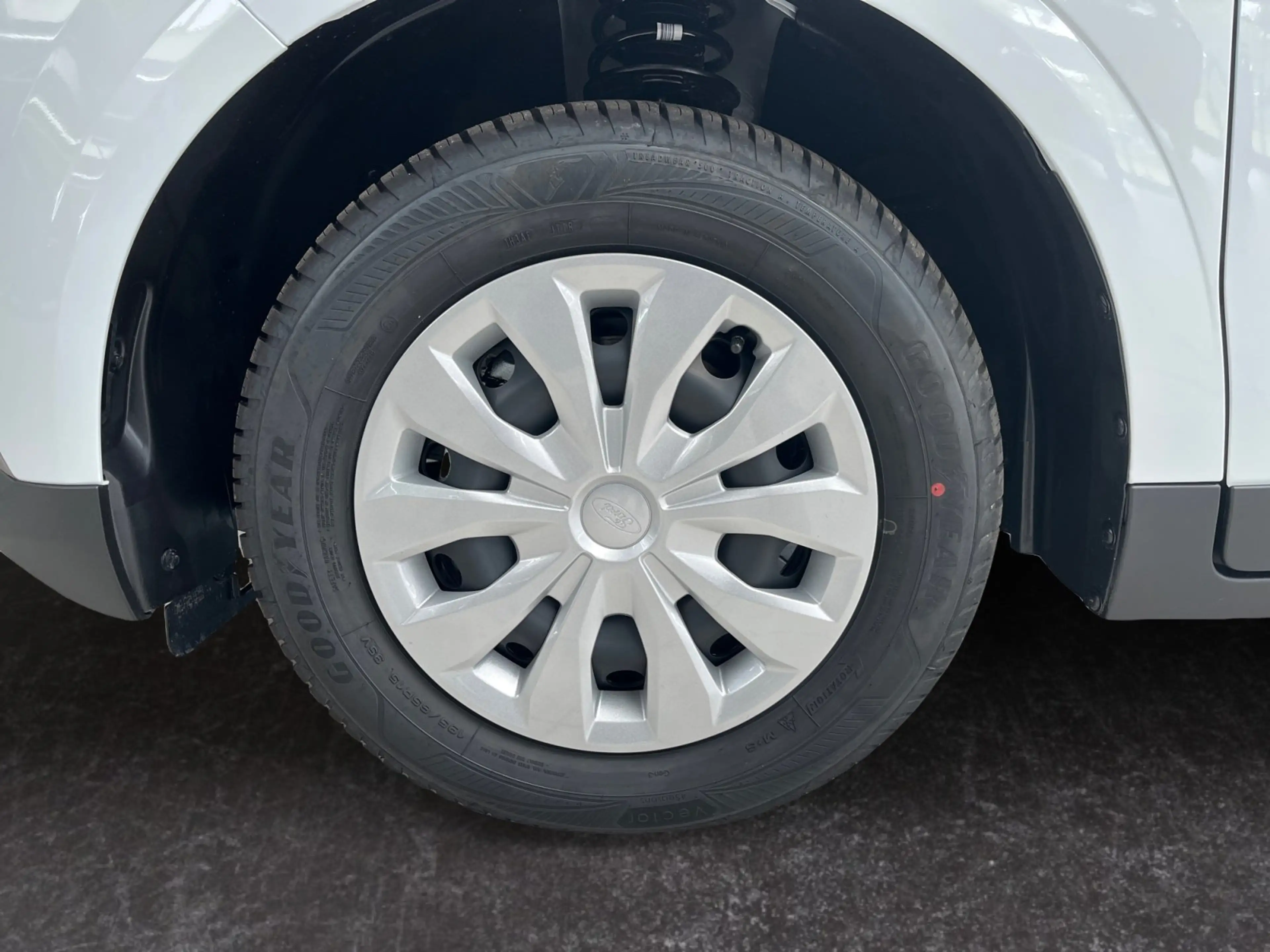 Ford Tourneo Courier 1.0 EcoBoost Winter Paket 2 — photo 15