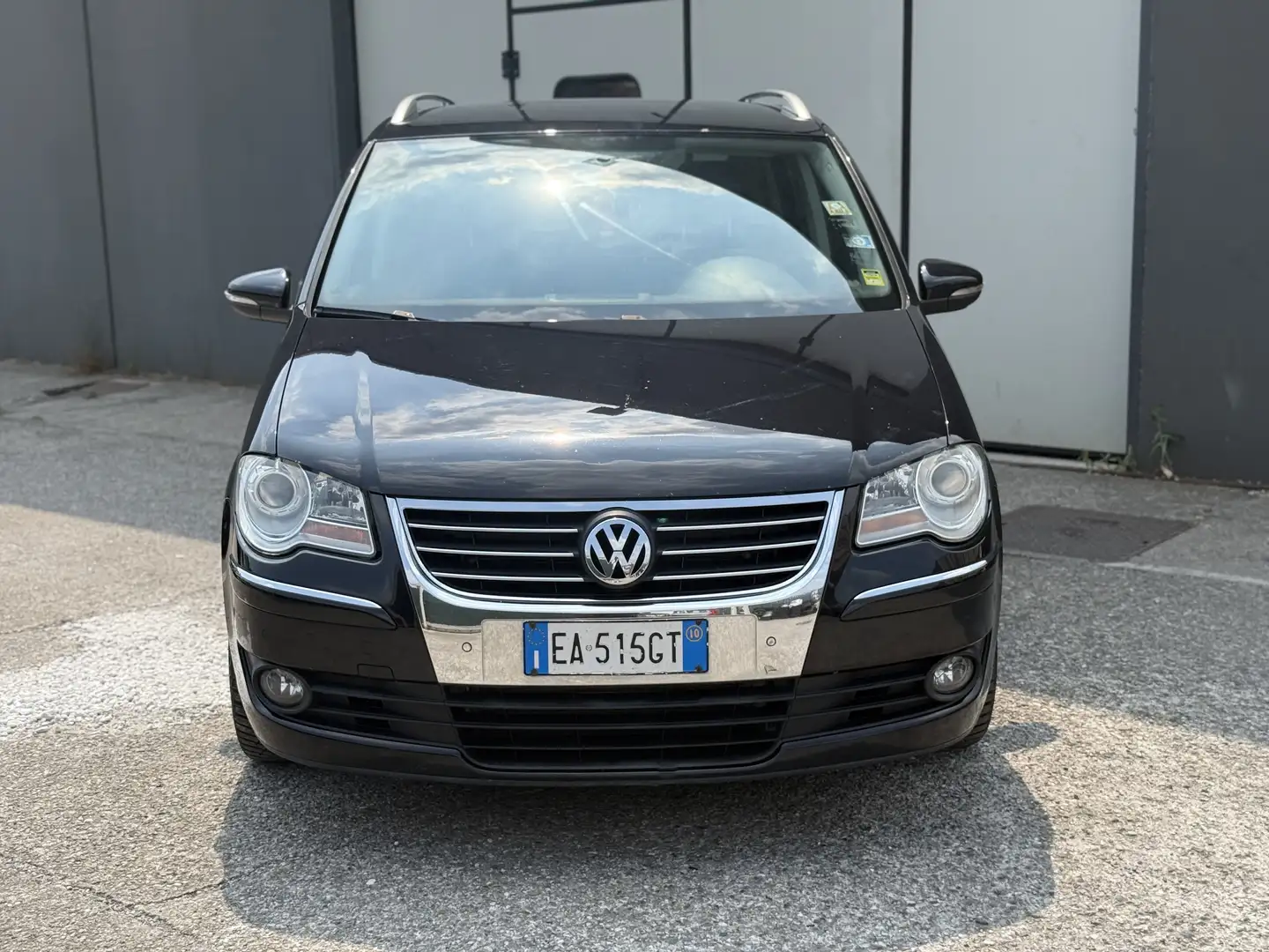 Volkswagen Touran 2.0 tdi Highline dpf - 1
