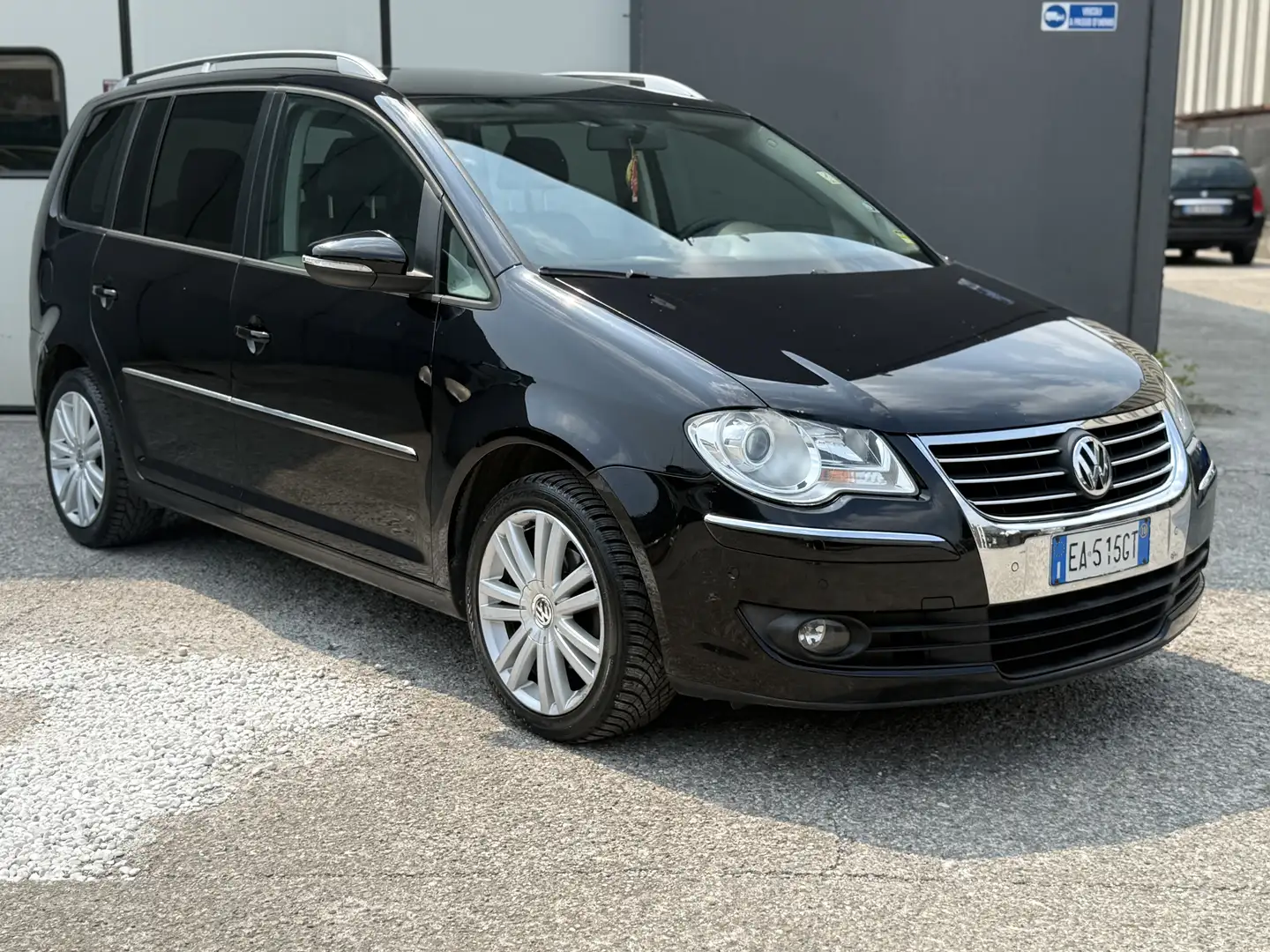 Volkswagen Touran 2.0 tdi Highline dpf - 2