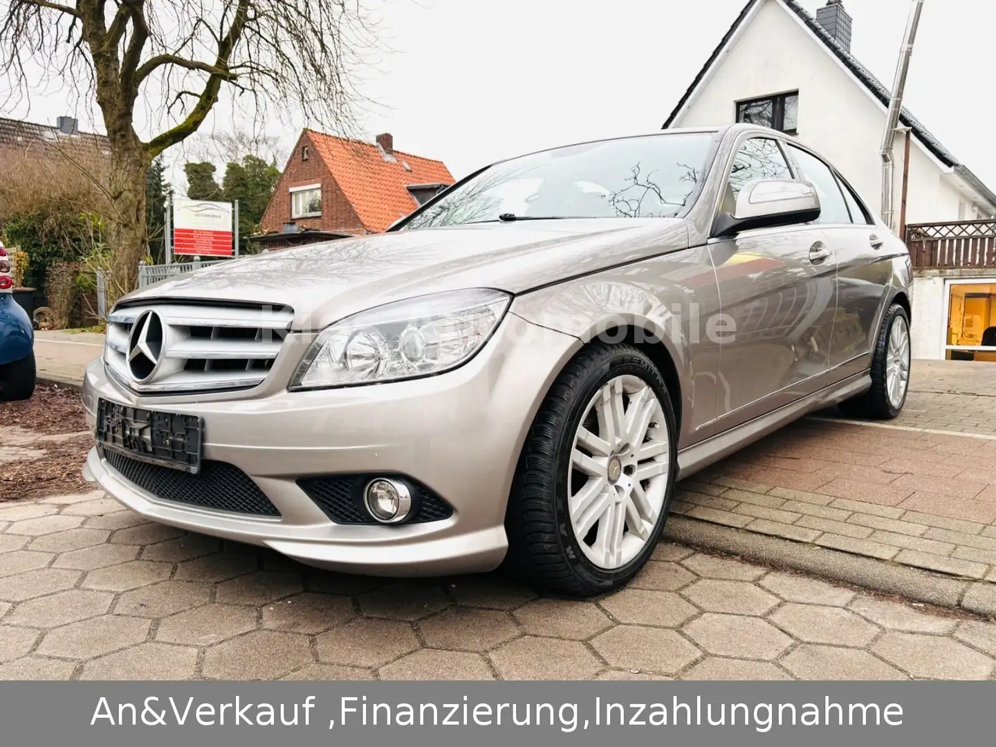 Mercedes-Benz C 300 AMG PACKET AUTOM/LEDER/NAVI/SITZH/ Silber - 2