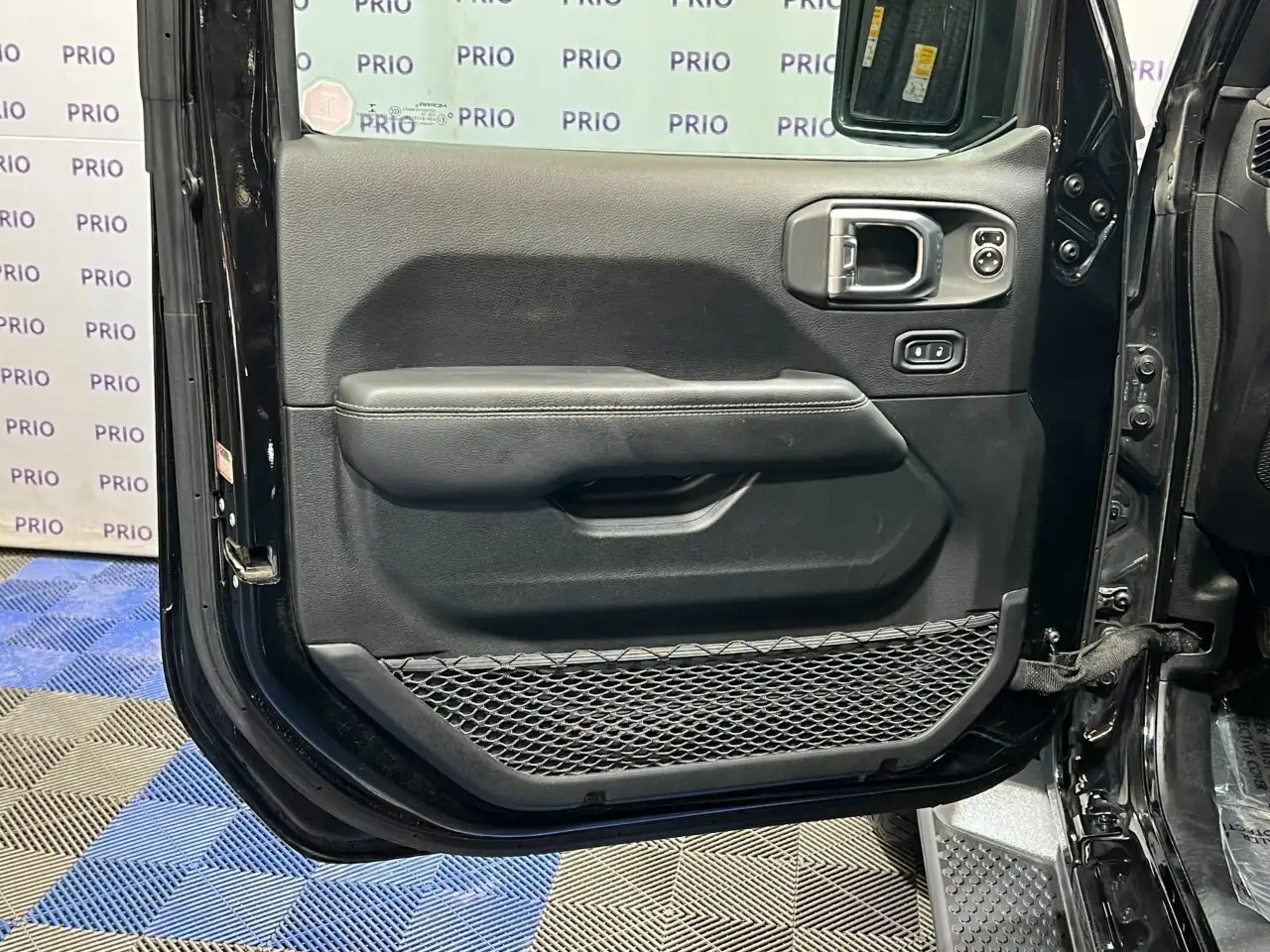 Jeep Wrangler снимка Jeep Wrangler