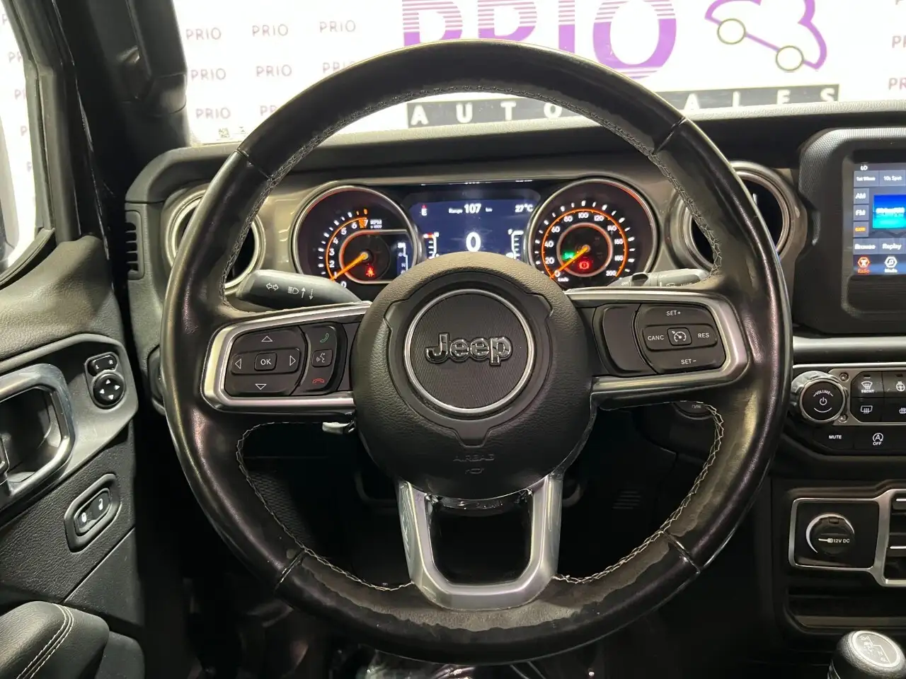 Jeep Wrangler снимка Jeep Wrangler