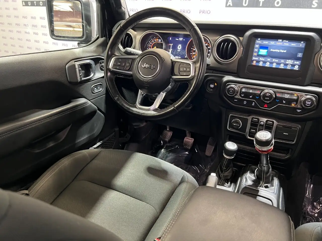 Jeep Wrangler снимка Jeep Wrangler