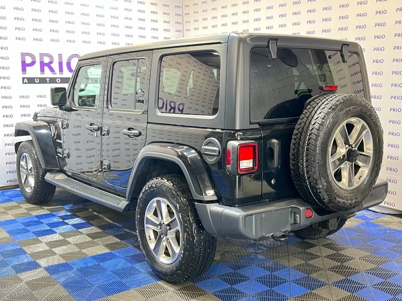 Jeep Wrangler снимка Jeep Wrangler