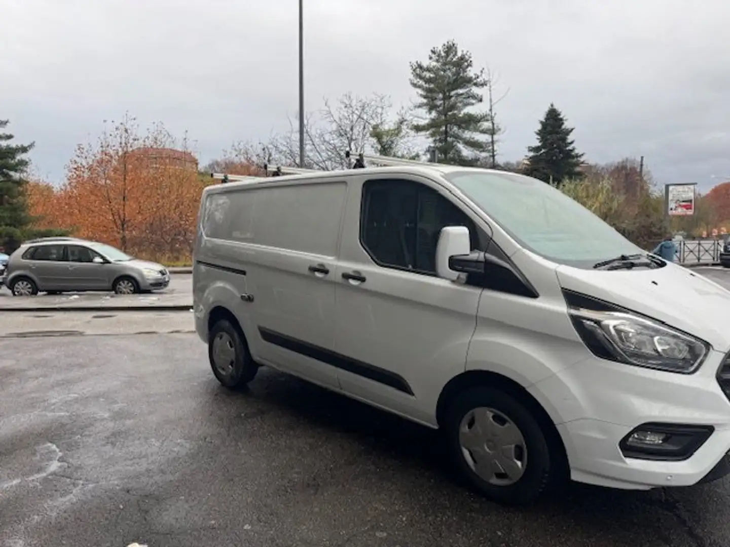Ford Transit Custom anno 2020 euro 6d tenp 2.0 cv 130 Bianco - 2