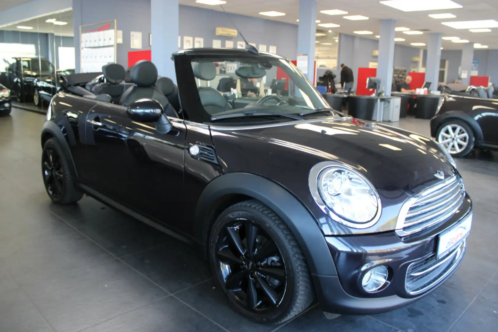 MINI Cooper Cabrio Leder - Xenon - Navi - PDC - Braun - 1