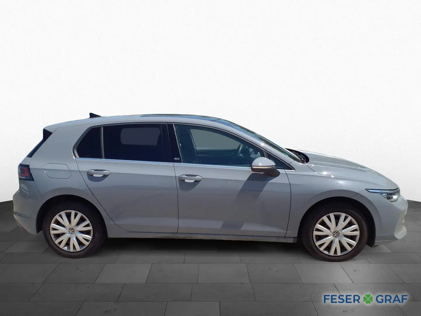 Volkswagen Golf VIII 1.5 eTSI 50 EDITION AHK MATRIX HUD Grau - 2