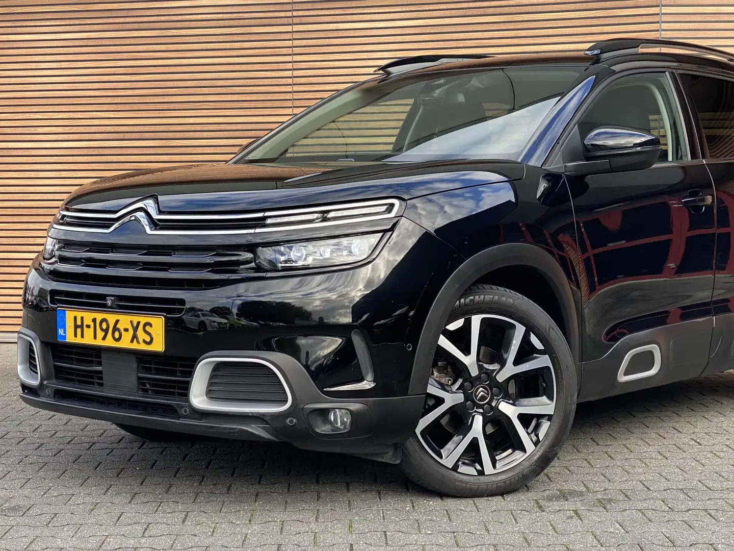 Citroen C5 Aircross 1.2 PureTech Business Plus Navigatie / Camera / Tr Zwart - 2