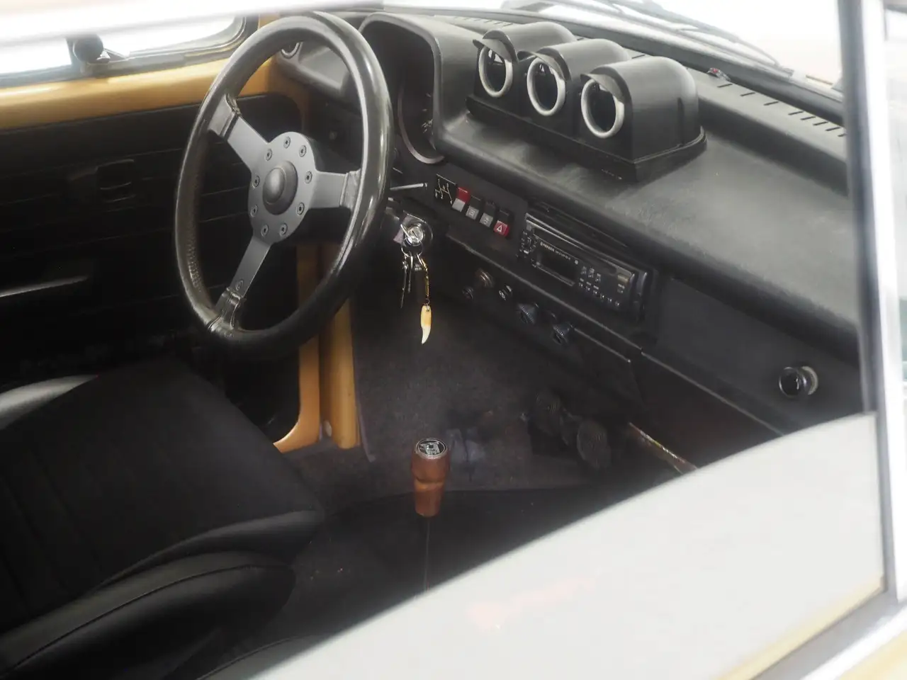 Volkswagen Kever 1303 Maya metallic, foto 9
