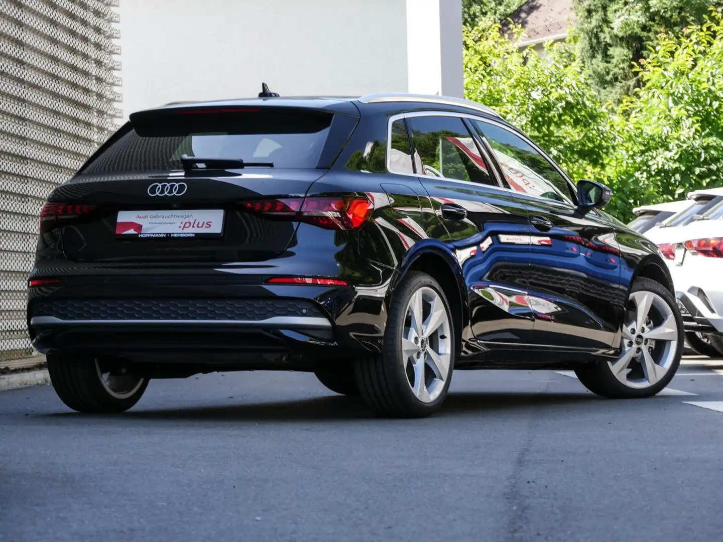 Audi A3 30 TFSI LED KAMERA NAVI SOUND SYSTE Schwarz - 2