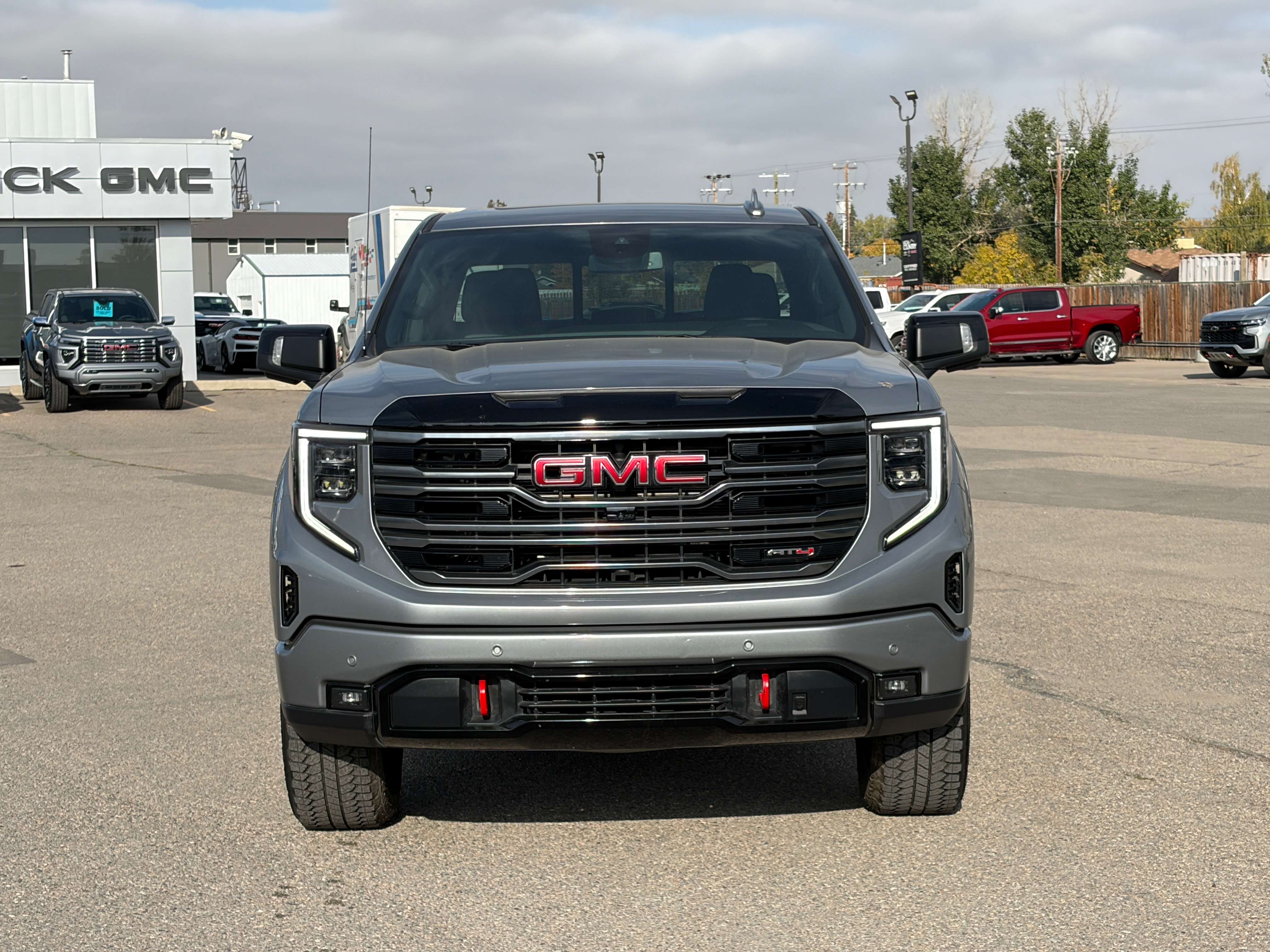 2026 GMC Sierra 1500 AT4 — photo 2